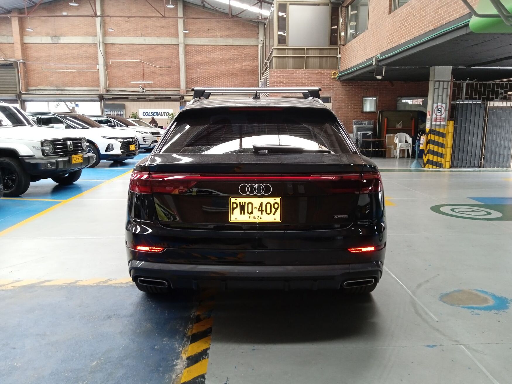 AUDI Q8 2025