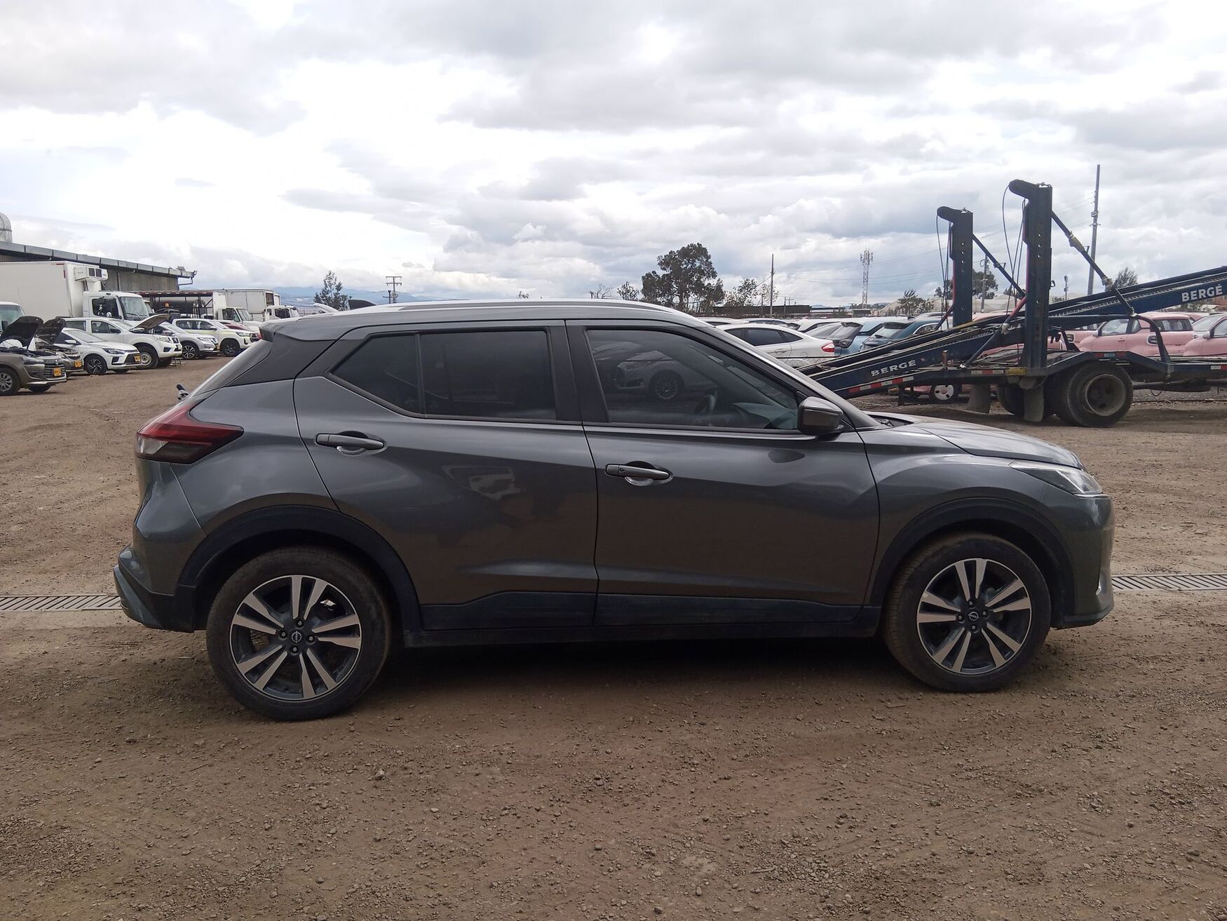 NISSAN KICKS 2026