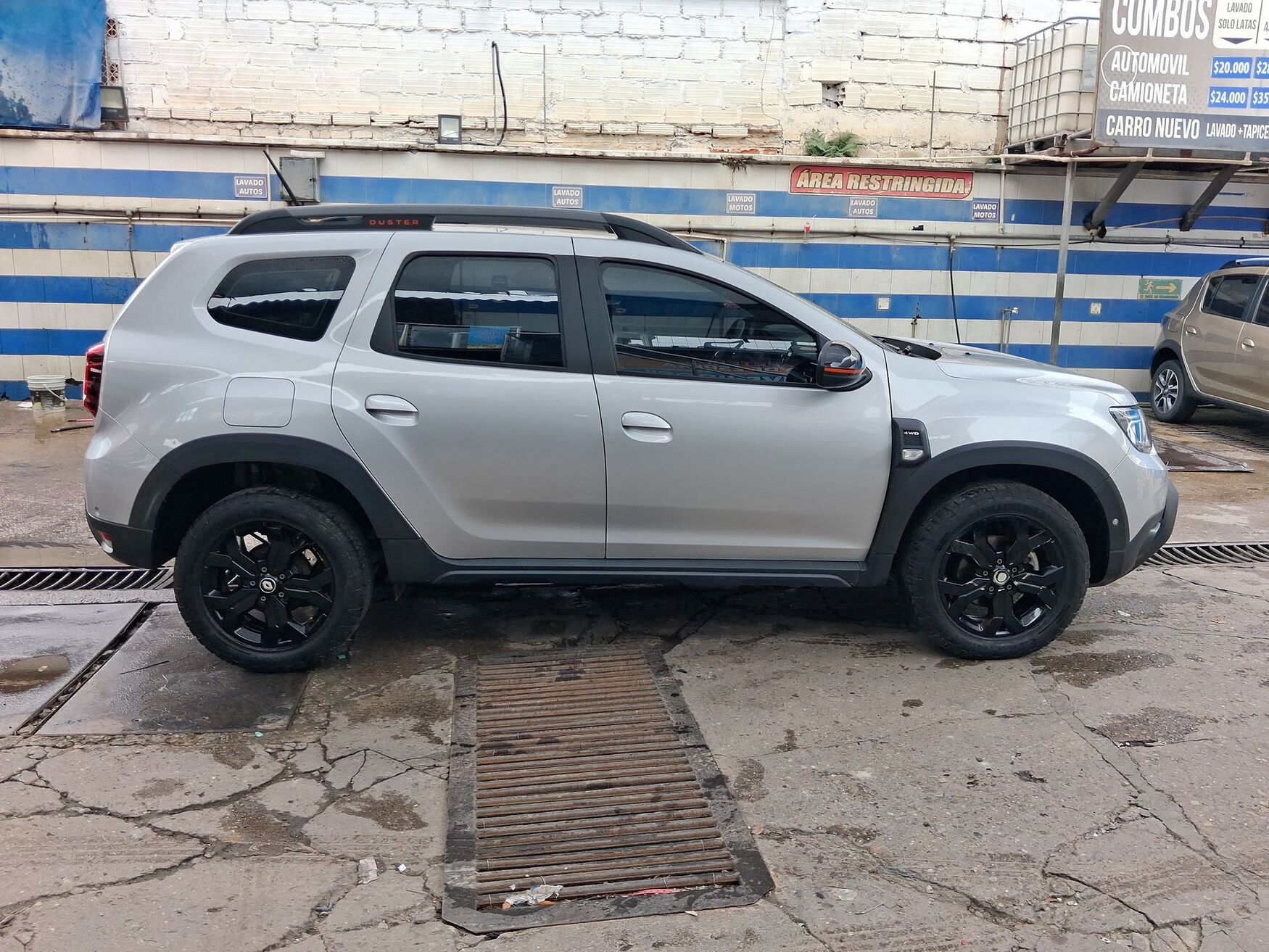 RENAULT DUSTER 2026