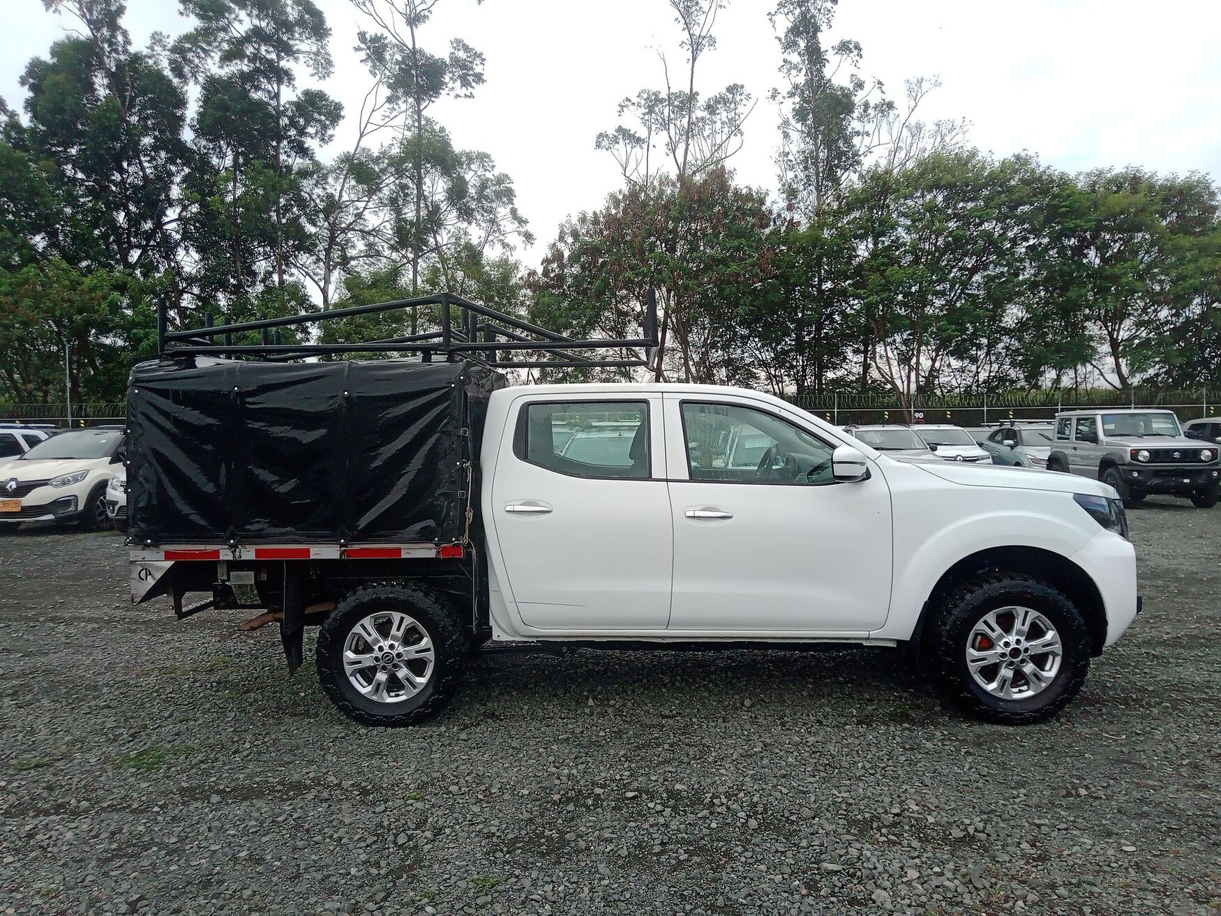 NISSAN FRONTIER 2025