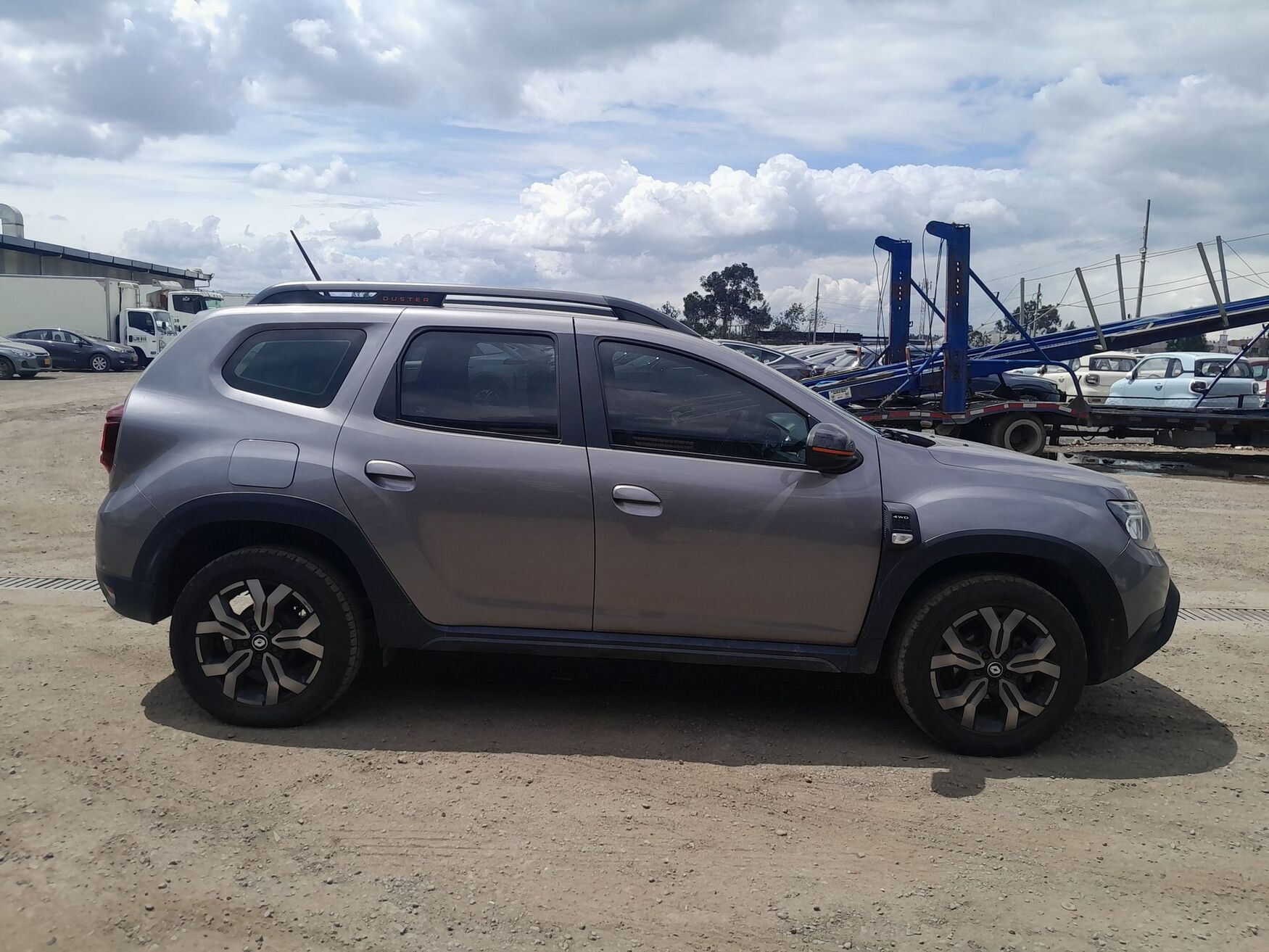 RENAULT DUSTER 2025