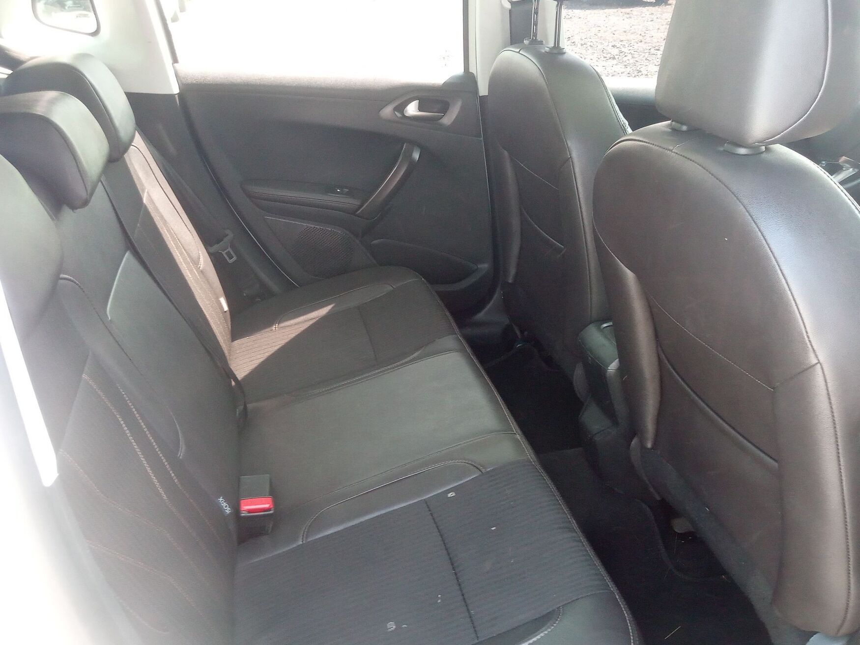 PEUGEOT 2008 2022