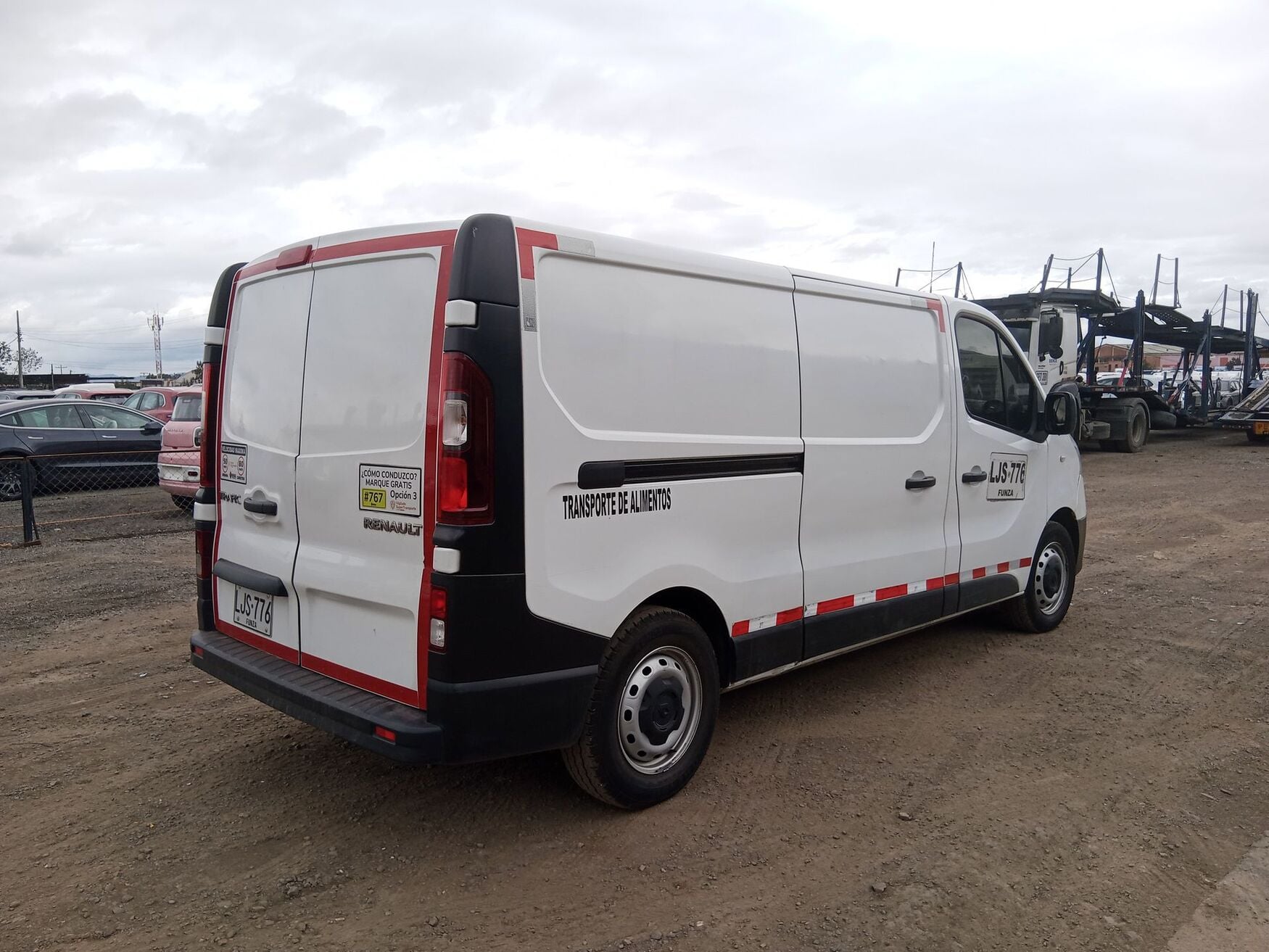 RENAULT TRAFIC 2023