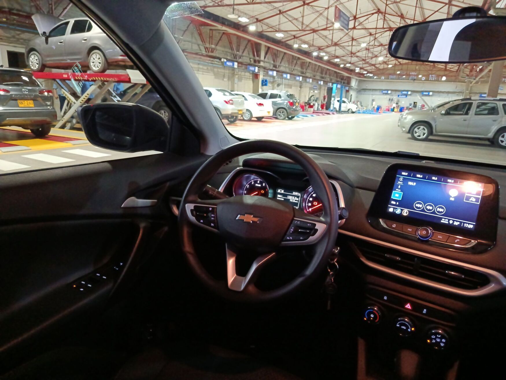 CHEVROLET TRACKER 2025