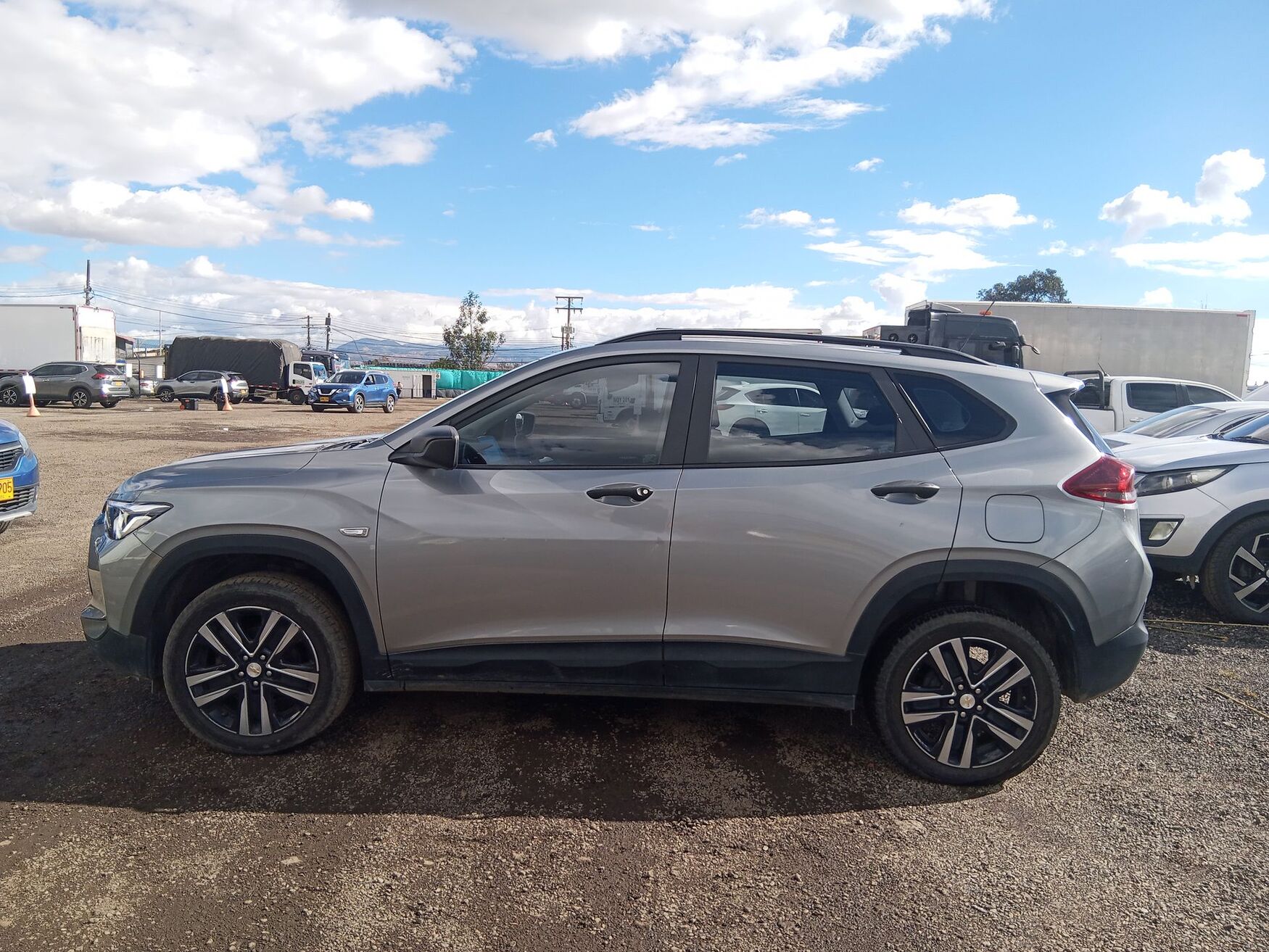 CHEVROLET TRACKER 2025