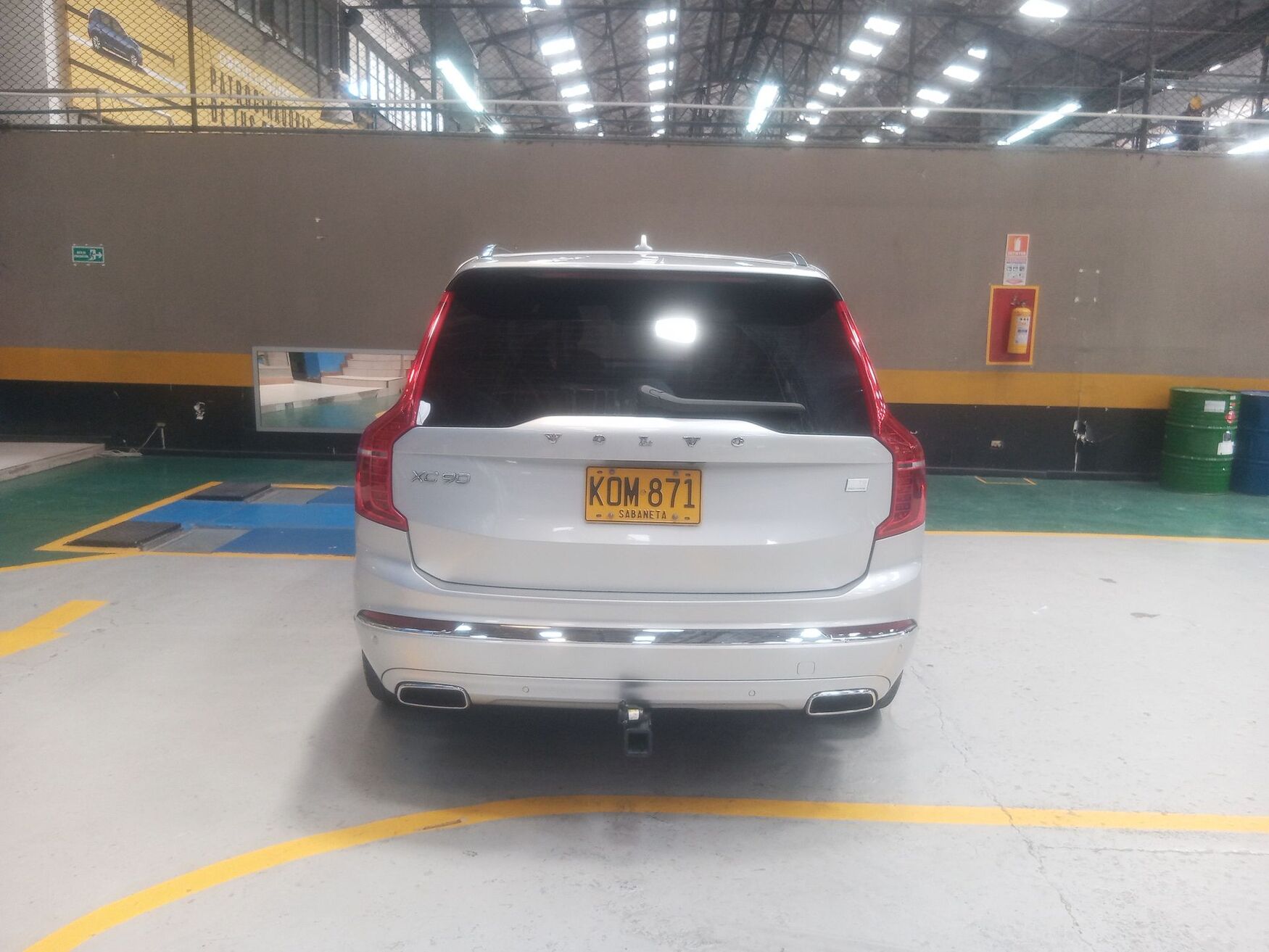 VOLVO XC90 2021