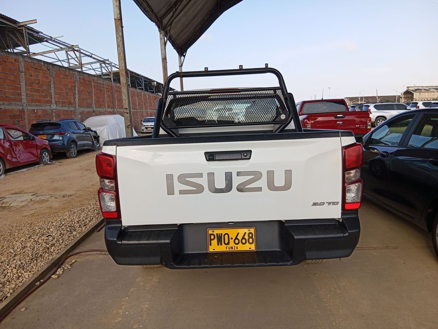 ISUZU FORCE 2025