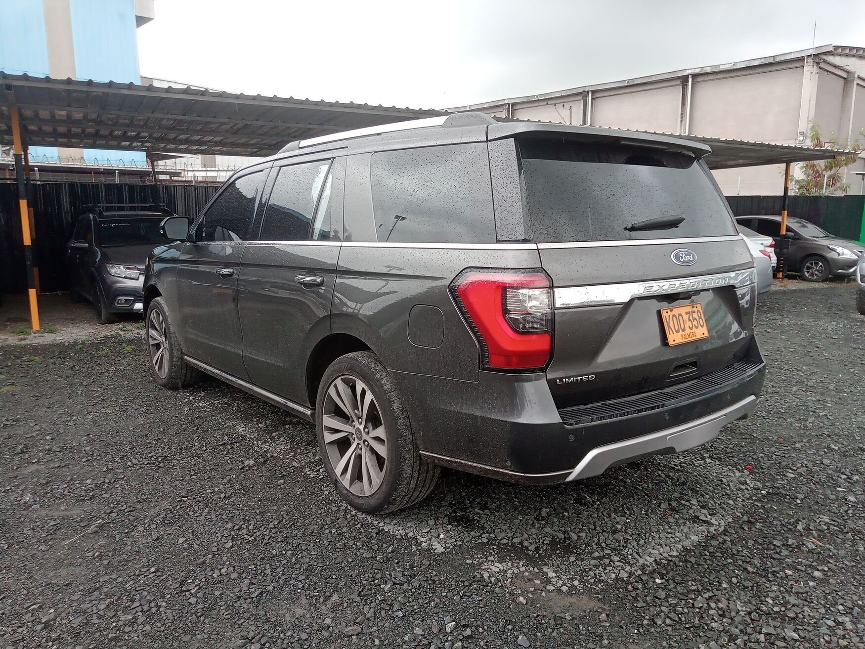 FORD EXPEDITION 2021