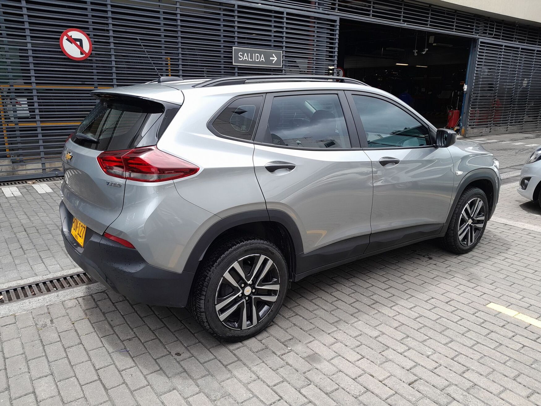 CHEVROLET TRACKER 2025