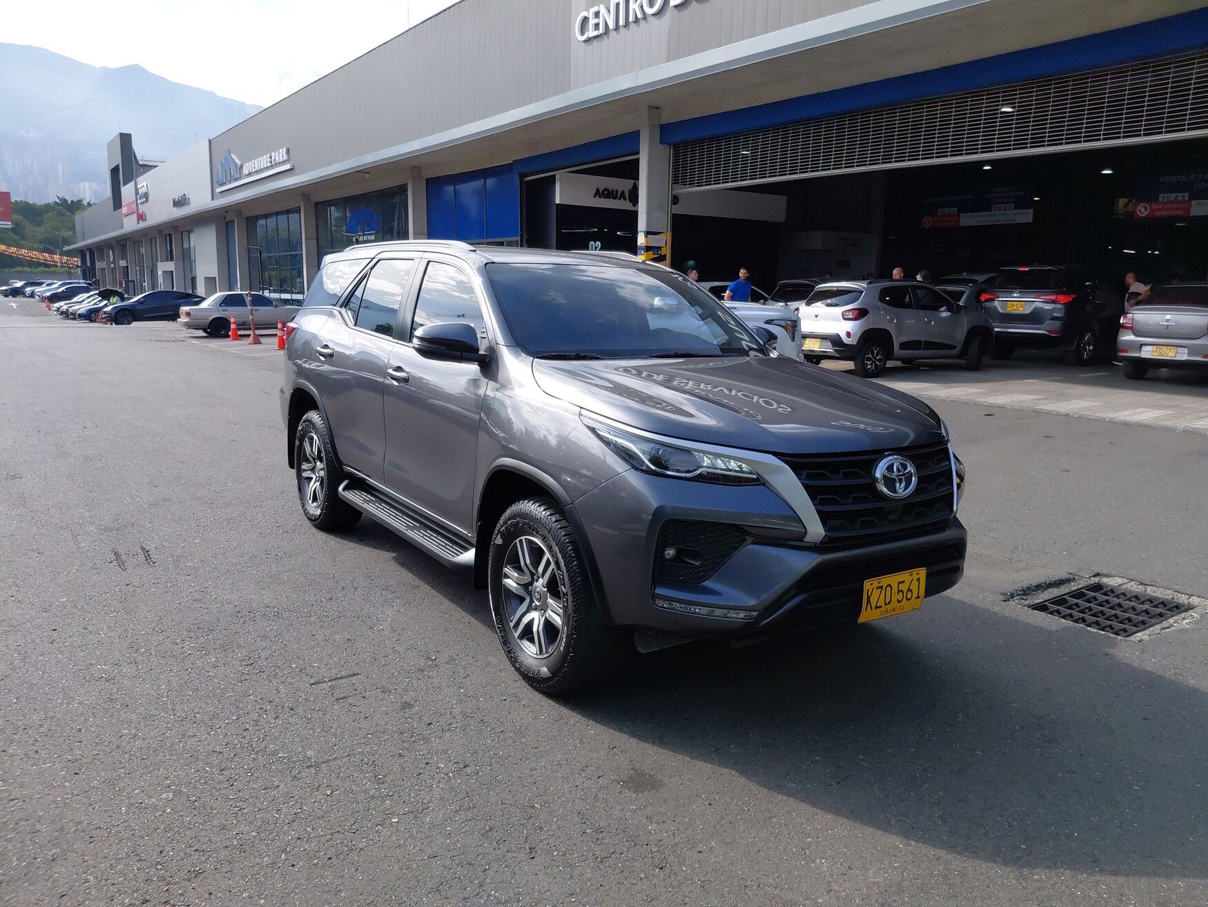TOYOTA FORTUNER 2022