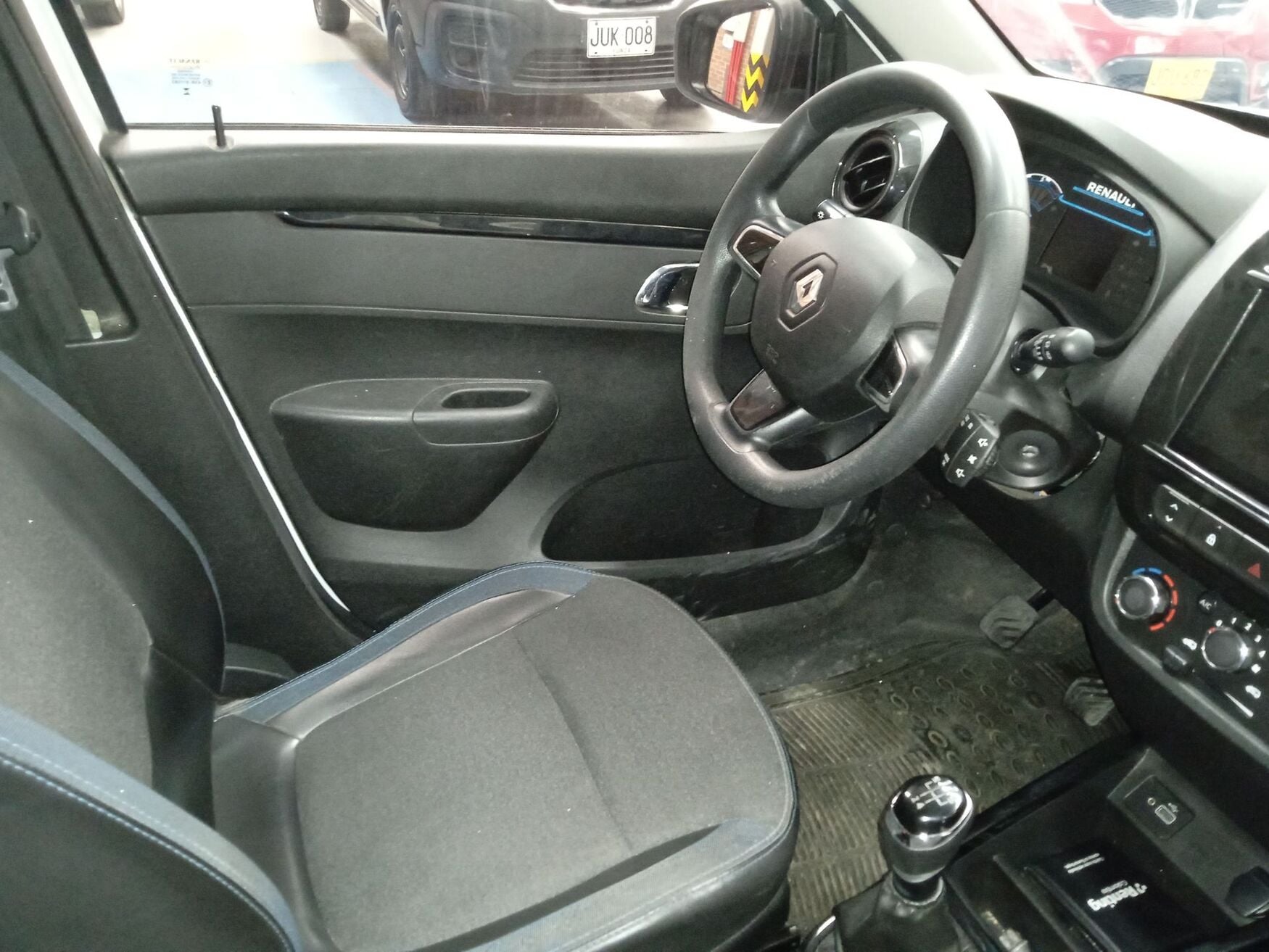 RENAULT KWID 2025