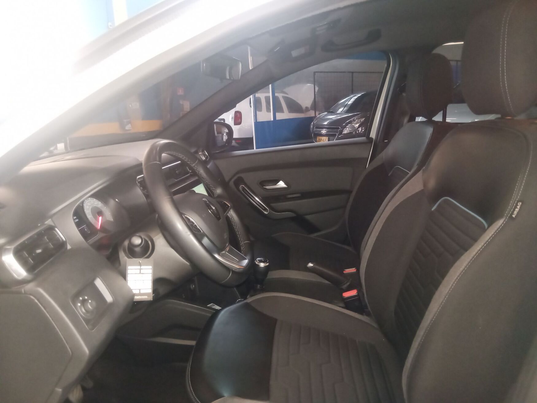 RENAULT DUSTER 2025