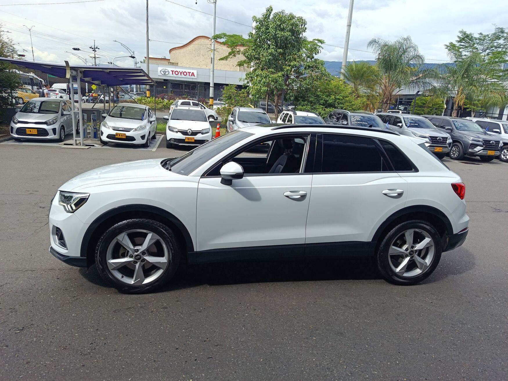 AUDI Q3 2023