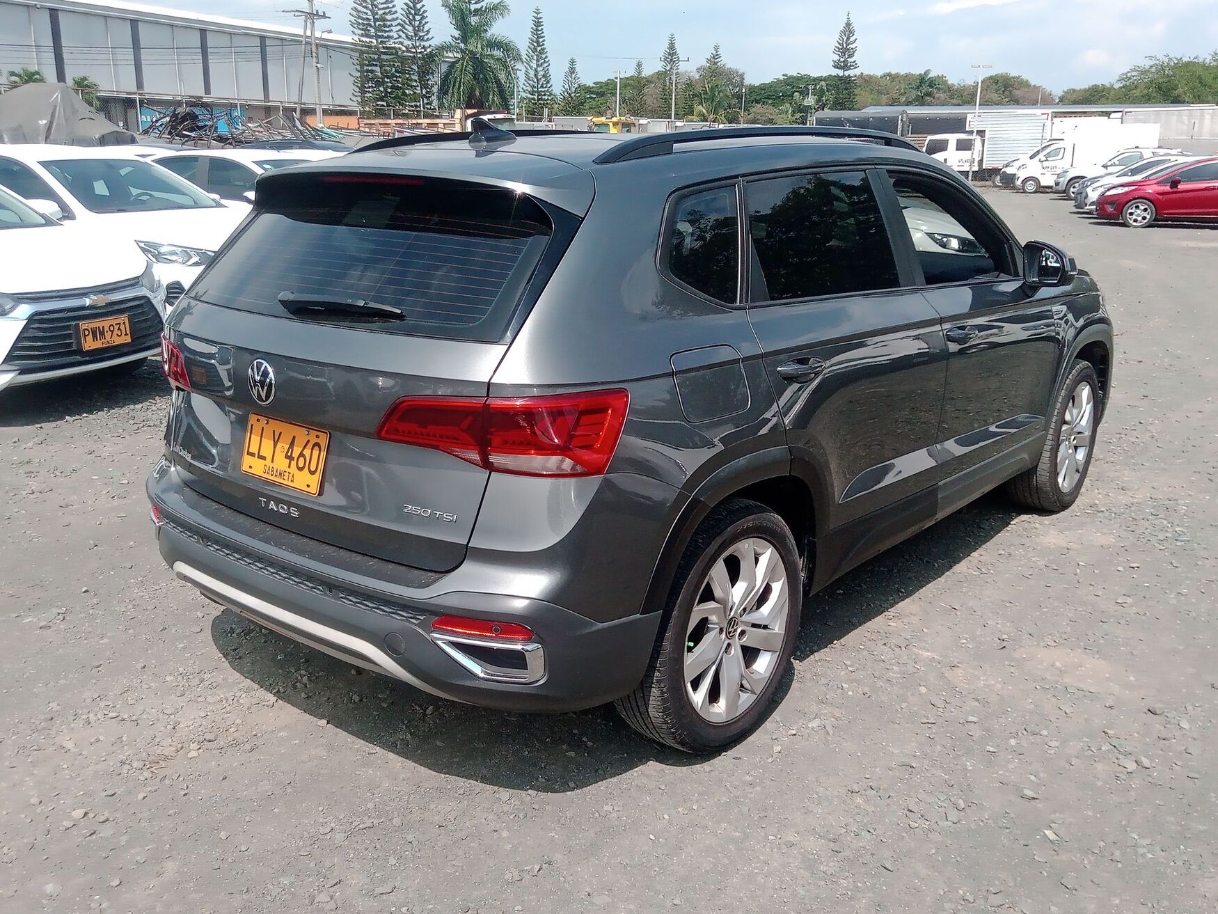 VOLKSWAGEN TAOS 2022
