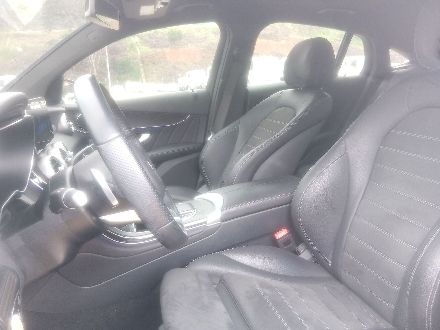 MERCEDES-BENZ GLC300E 2022