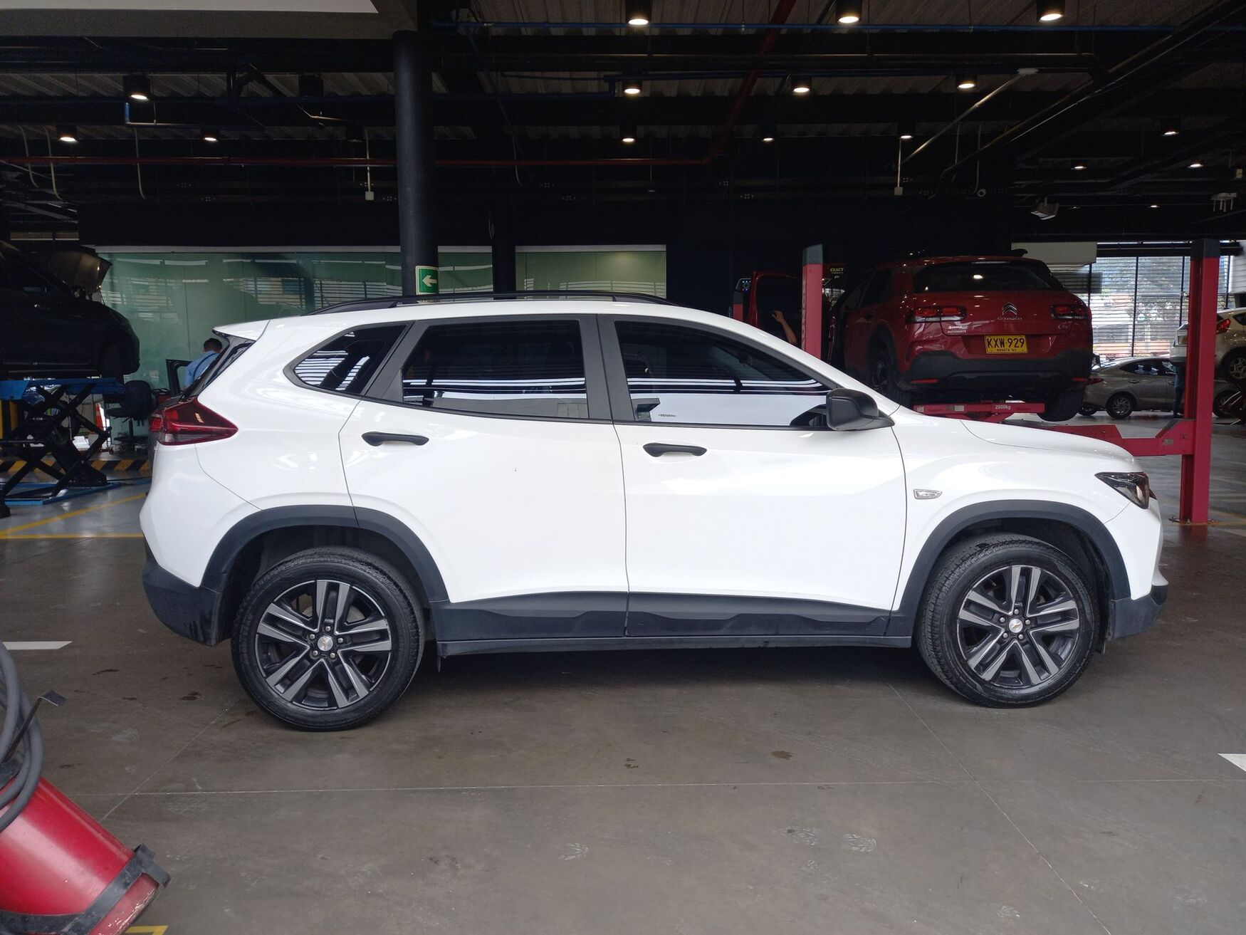 CHEVROLET TRACKER 2025