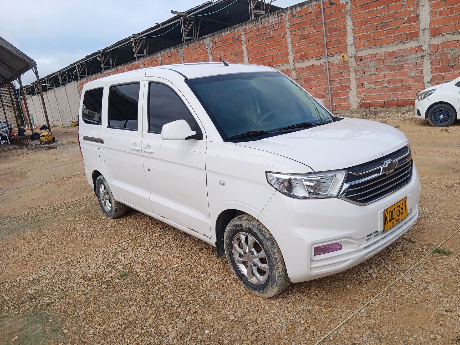CHEVROLET N400 2023