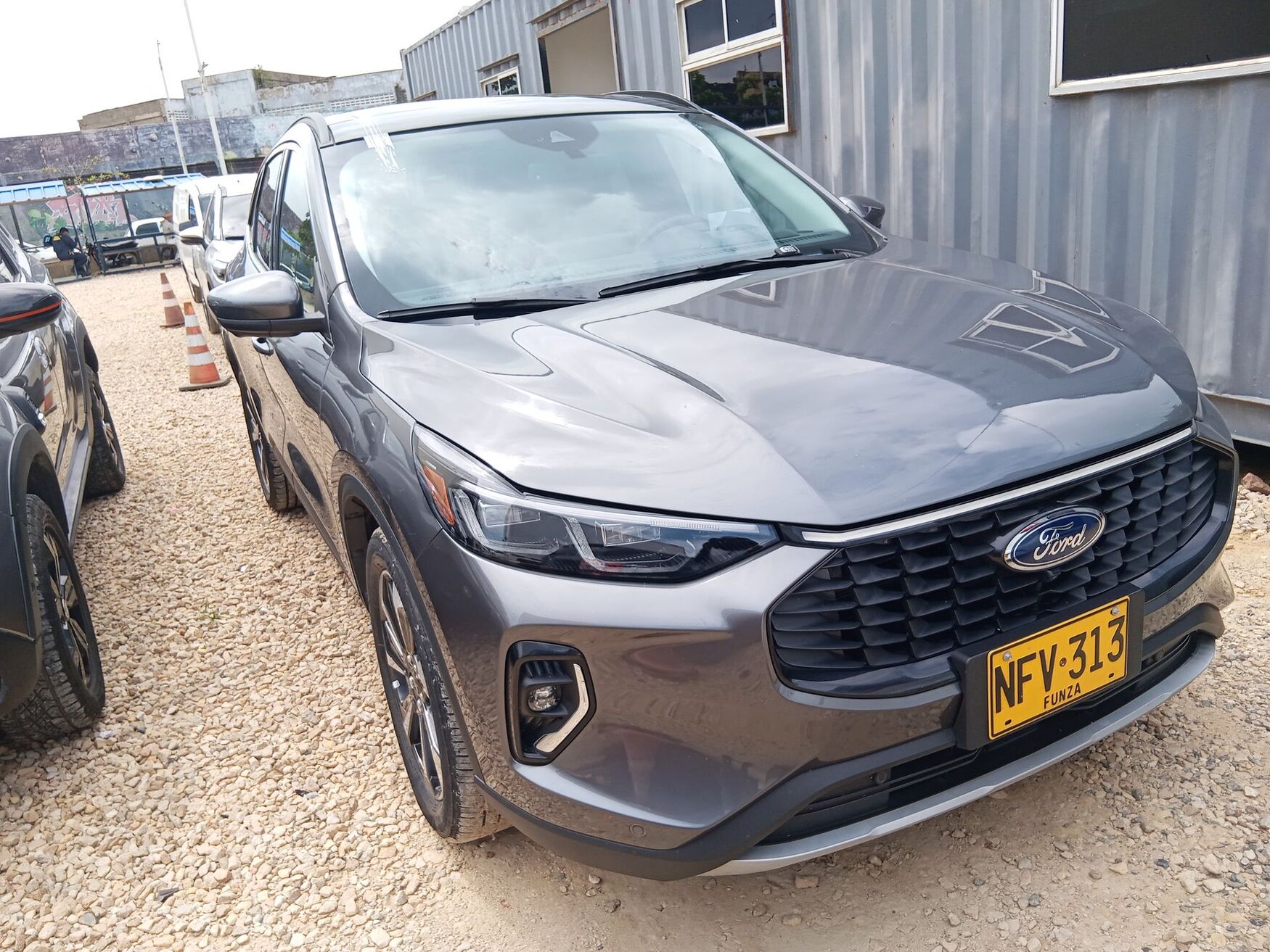 FORD ESCAPE 2023