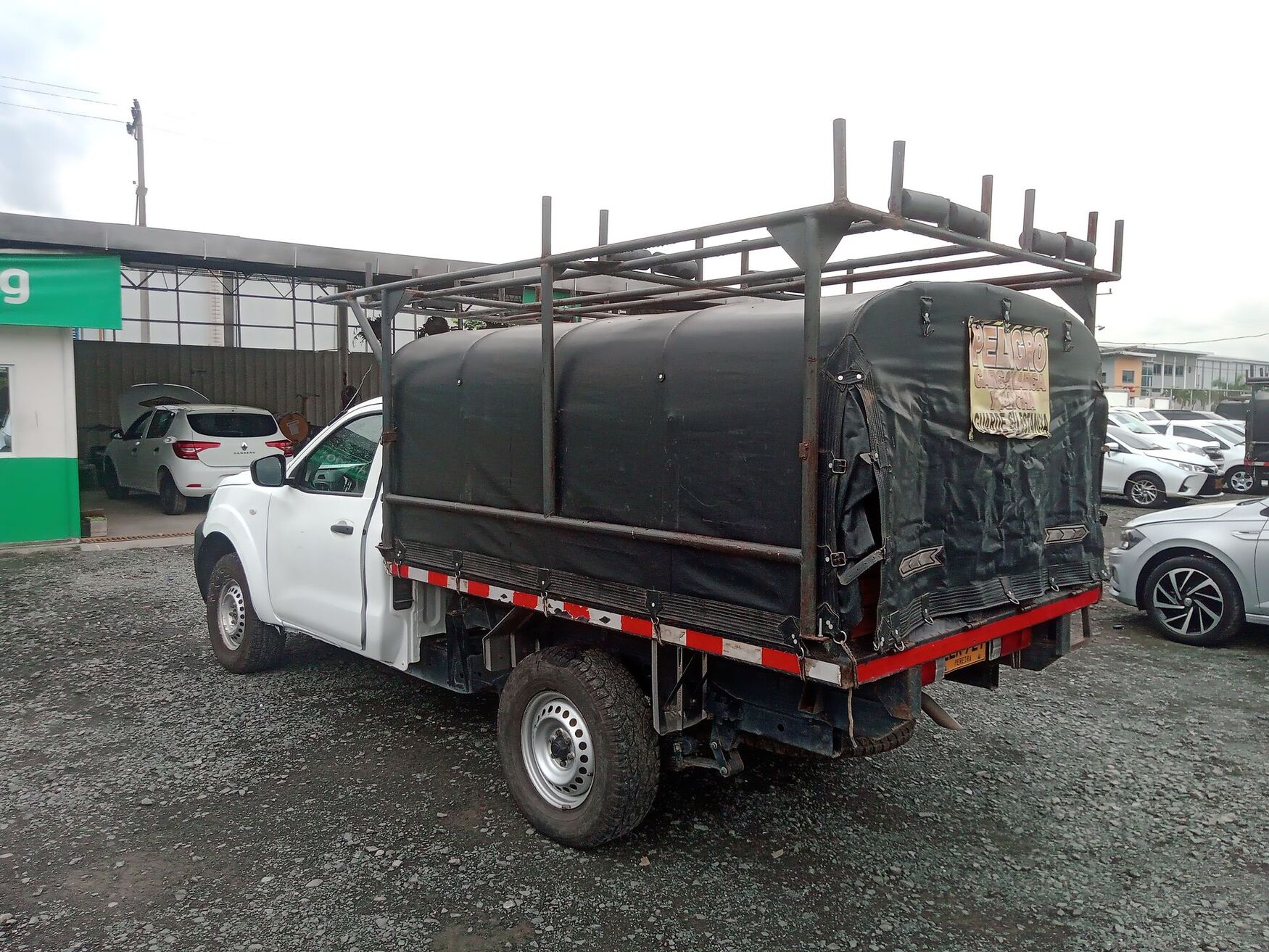 NISSAN FRONTIER 2022