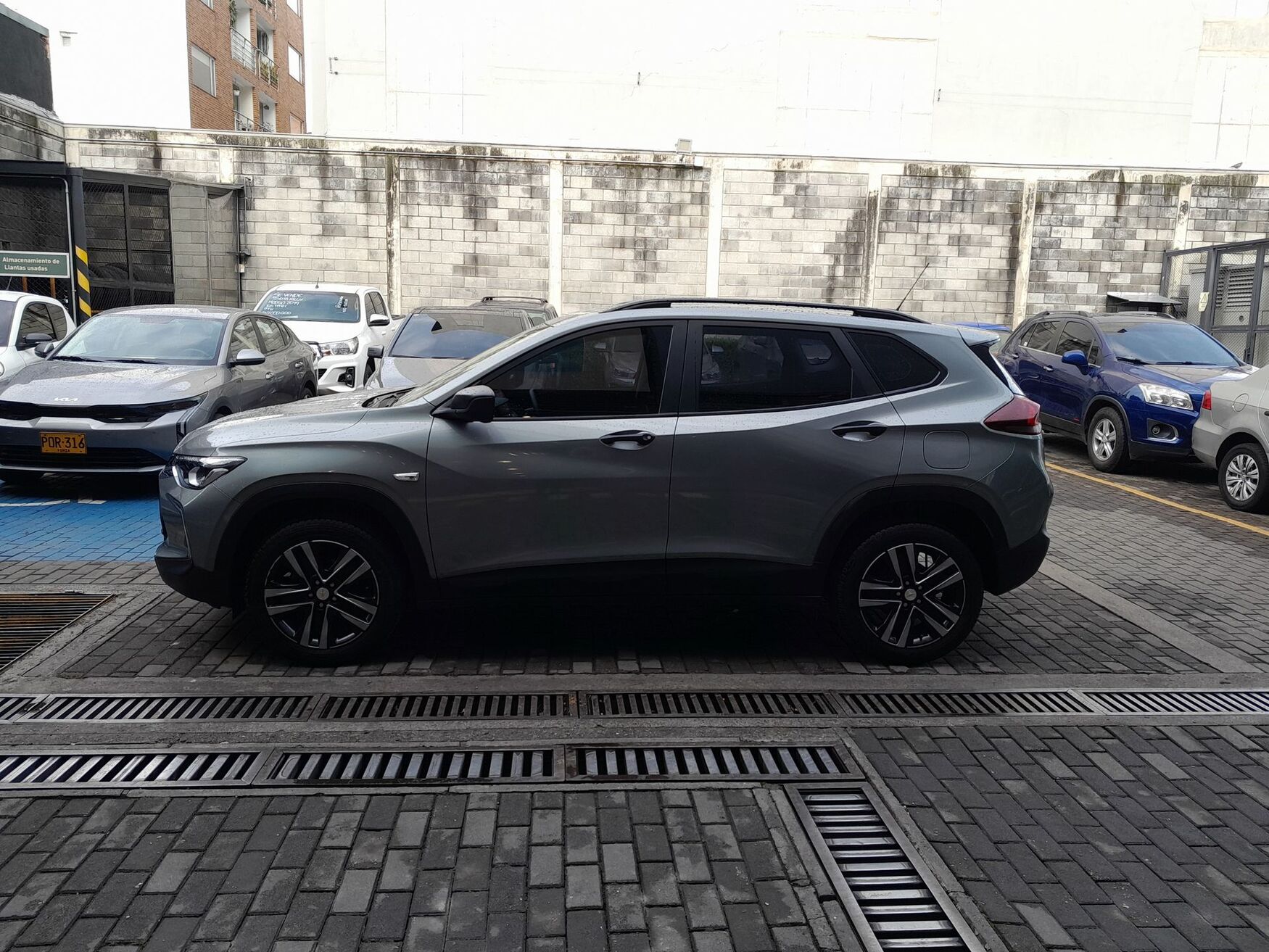 CHEVROLET TRACKER 2025