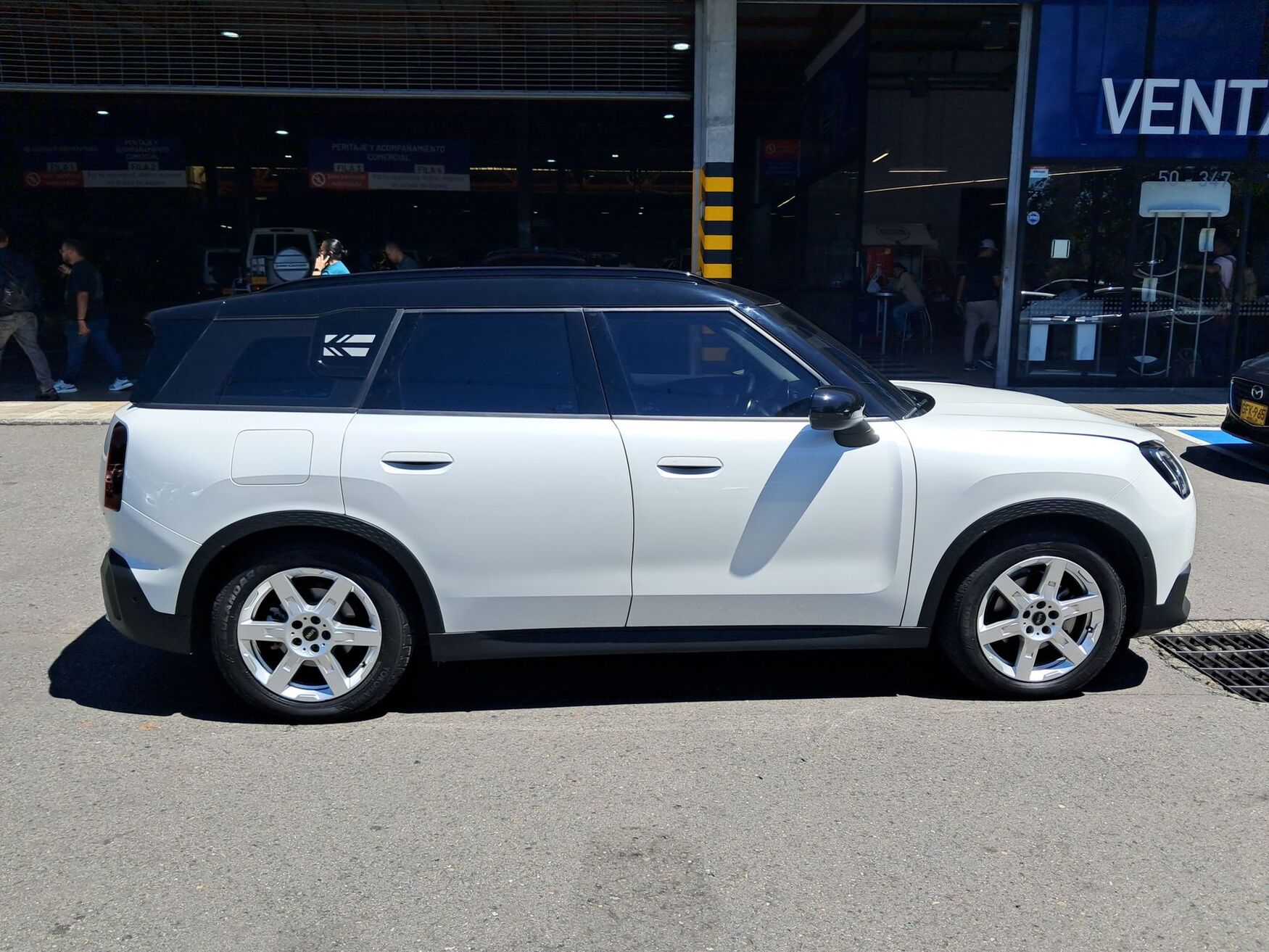 MINI COUNTRYMAN E 2025