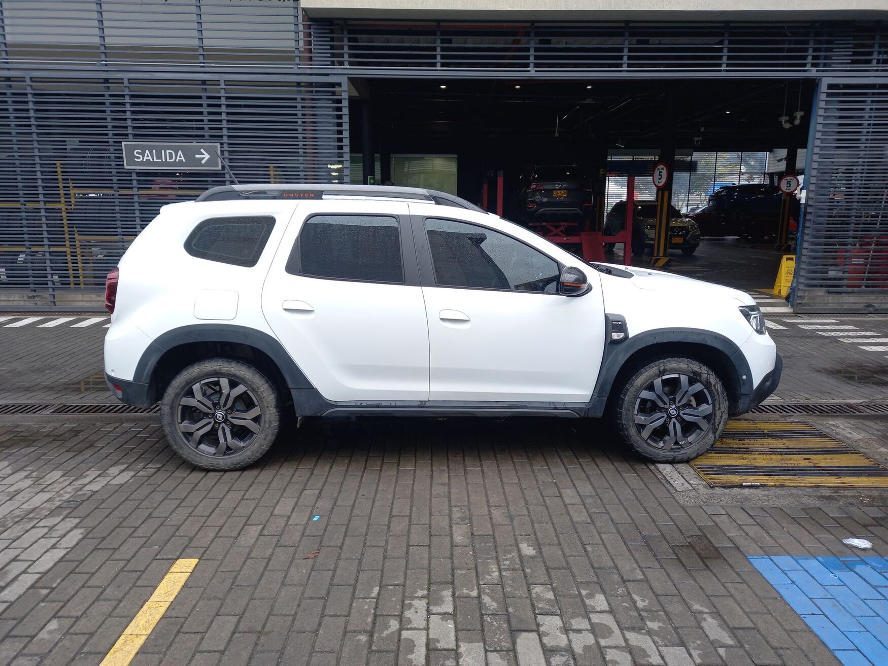 RENAULT DUSTER 2025