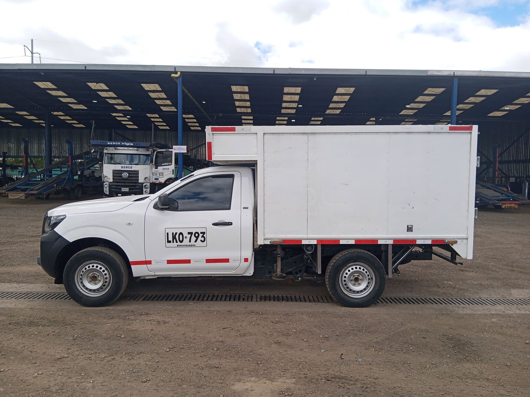 NISSAN FRONTIER 2024