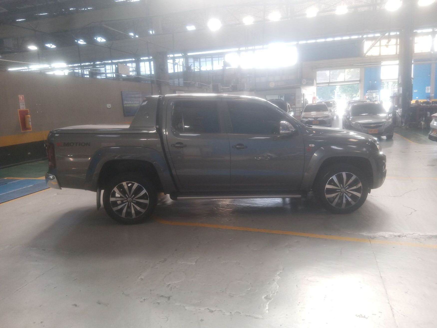 VOLKSWAGEN AMAROK 2021