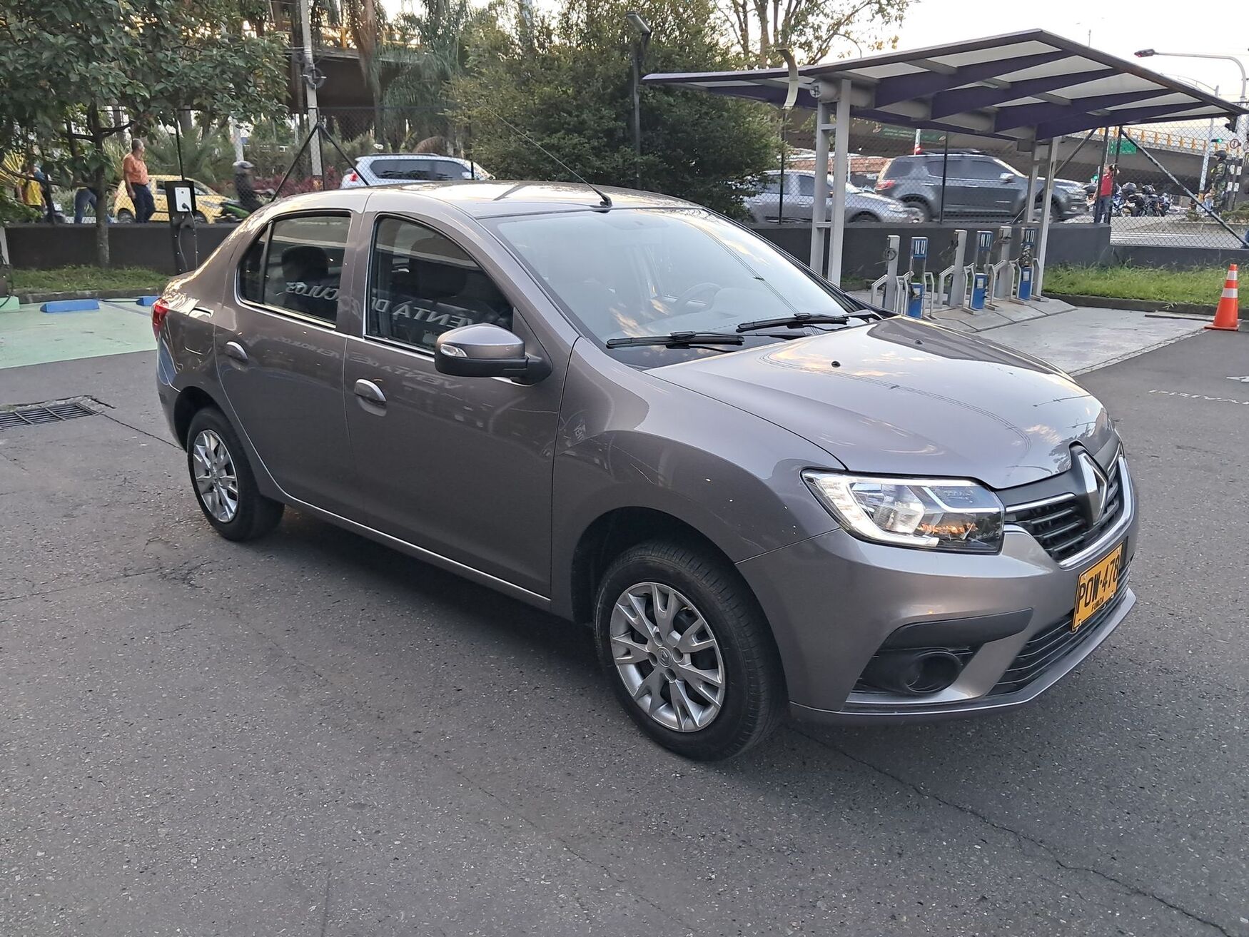 RENAULT LOGAN 2026