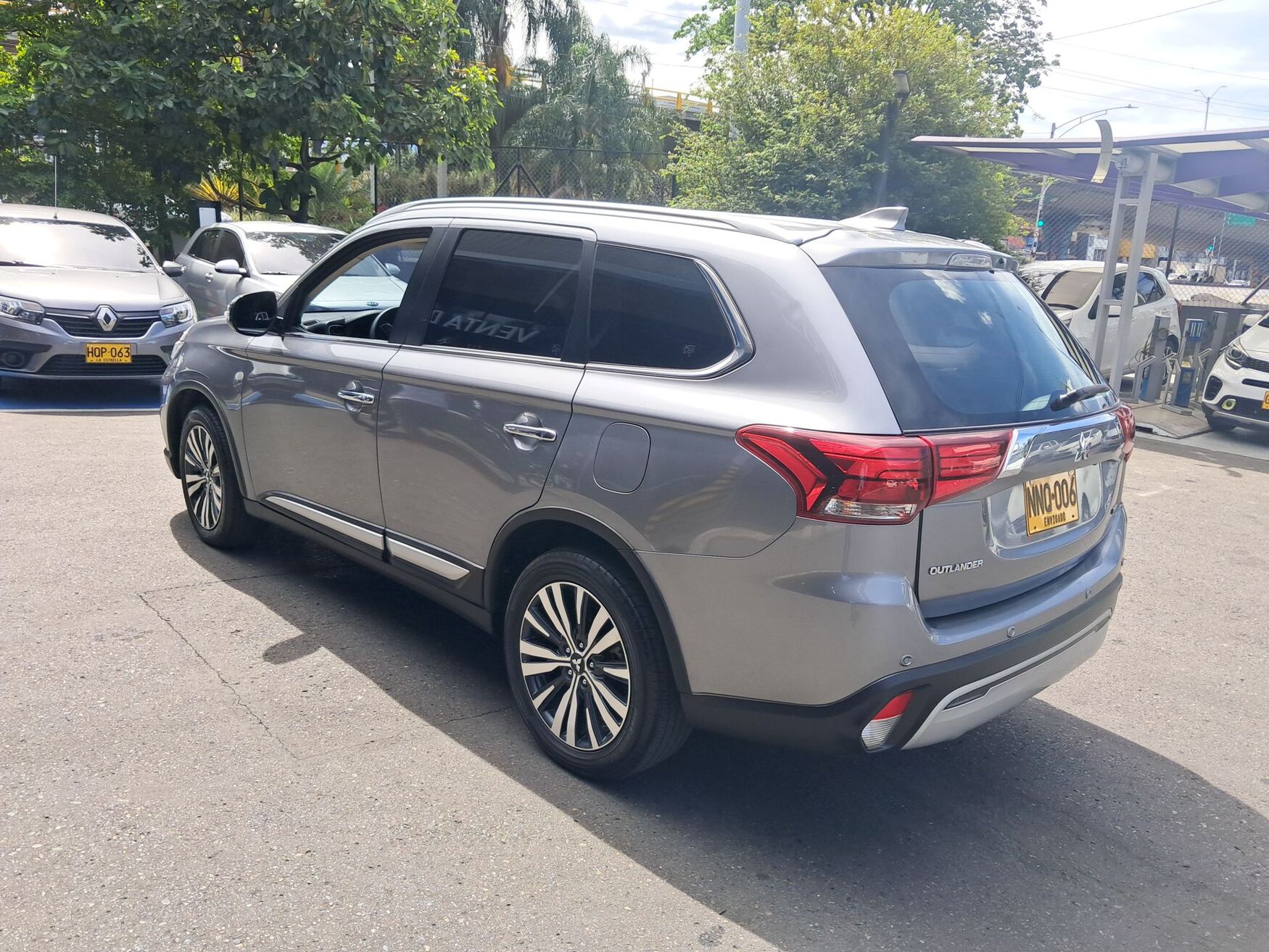 MITSUBISHI OUTLANDER 2024