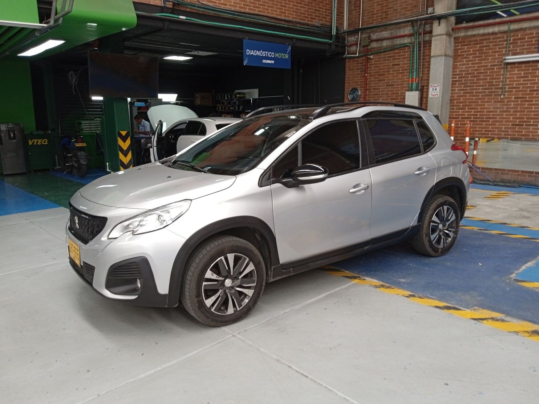 PEUGEOT 2008 2023