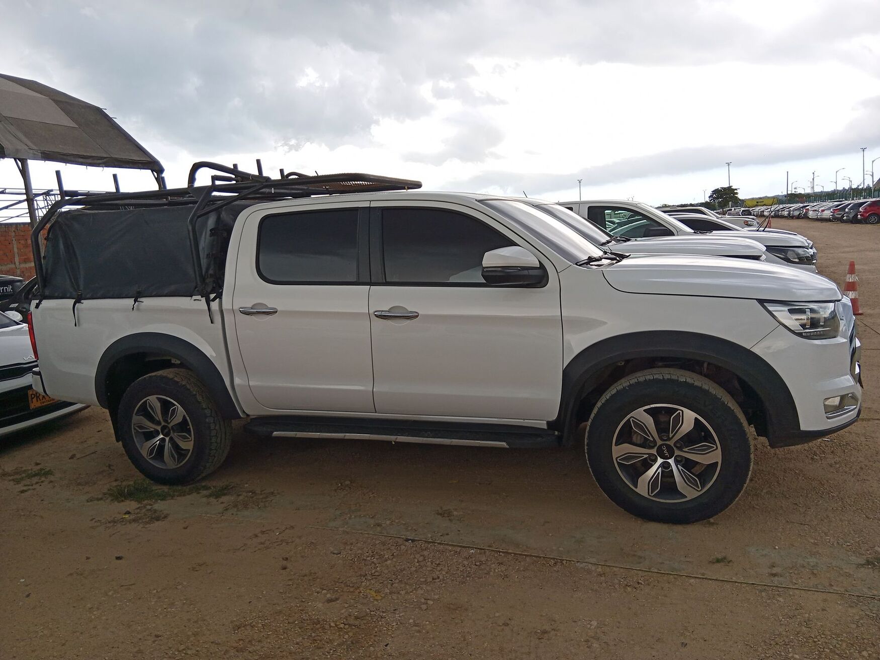JAC JT8 2025