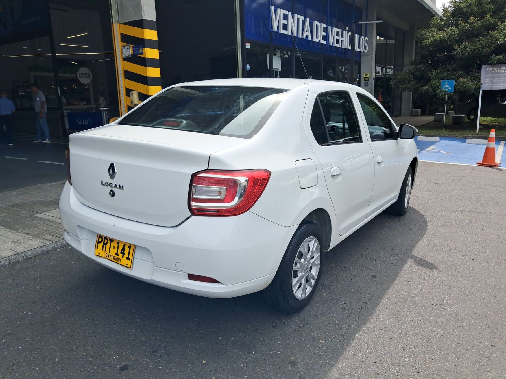 RENAULT LOGAN 2026
