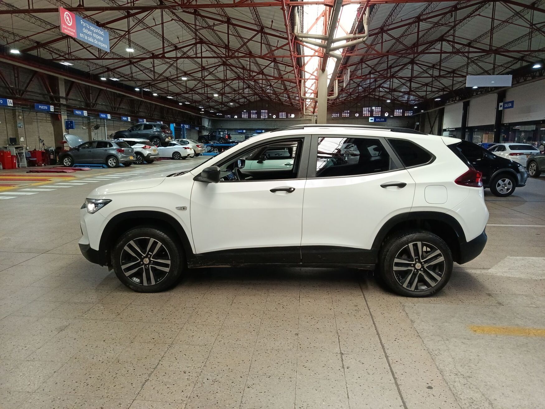 CHEVROLET TRACKER 2025