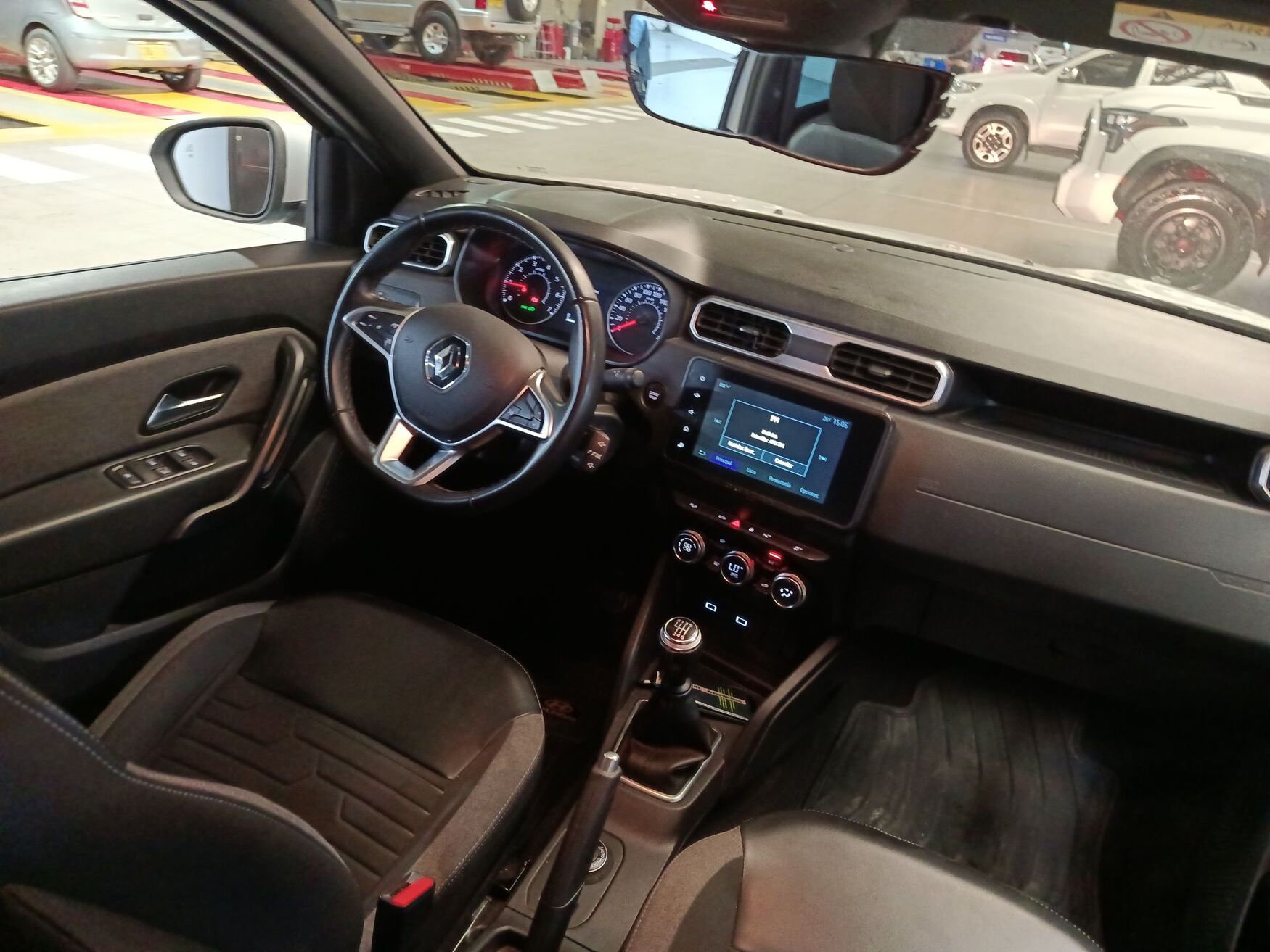 RENAULT DUSTER 2024