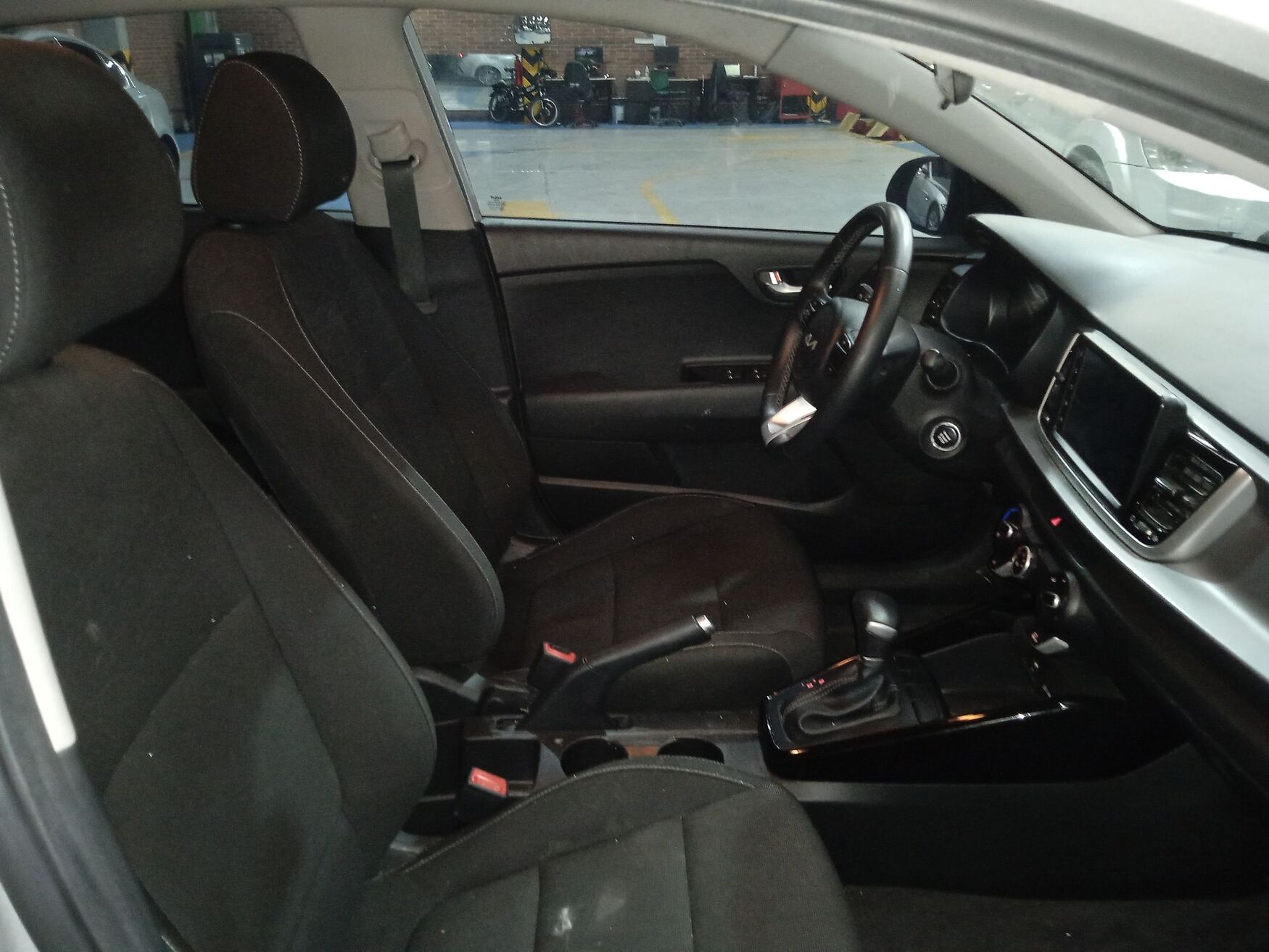 KIA RIO 2023