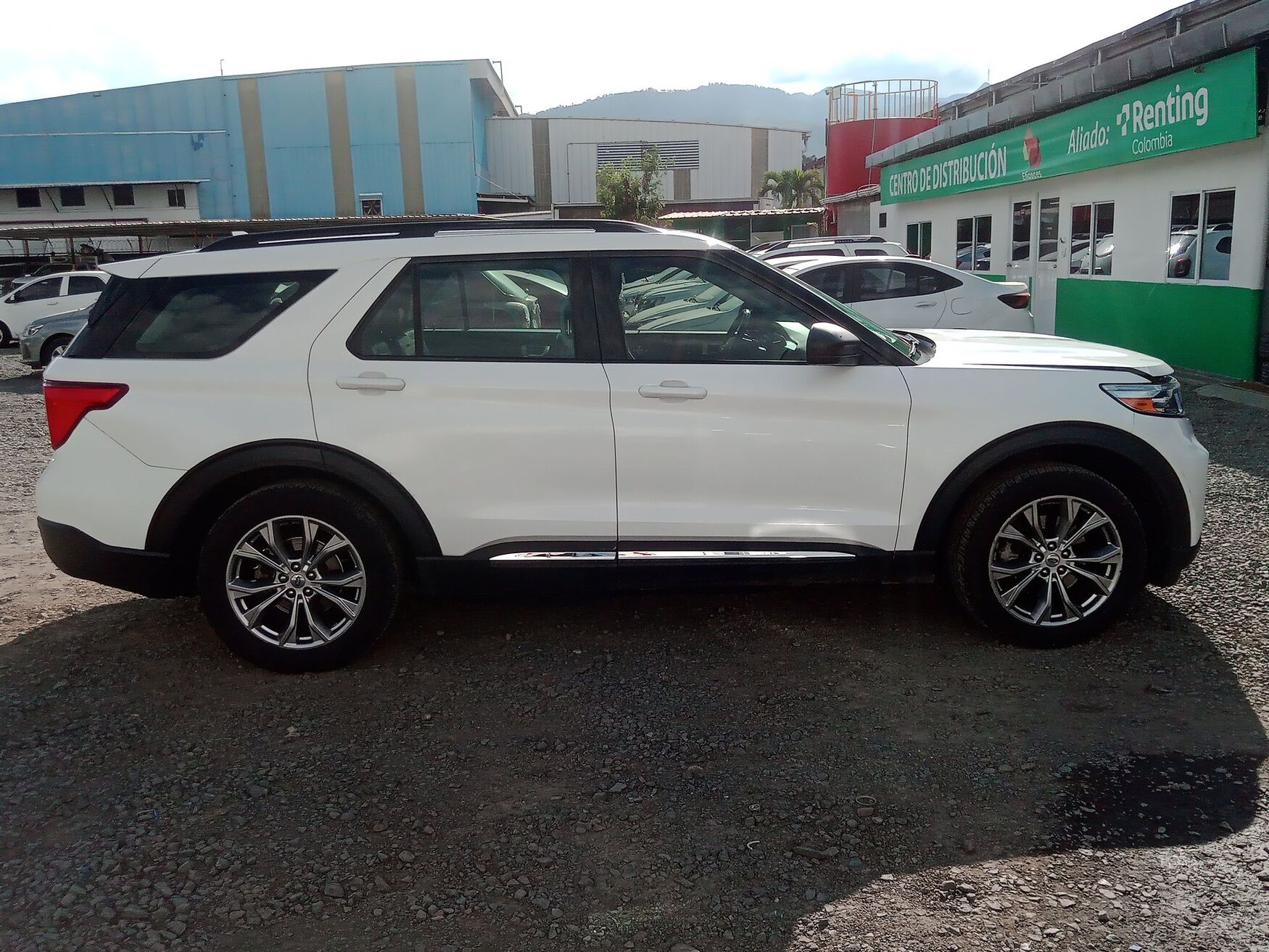 FORD EXPLORER 2021