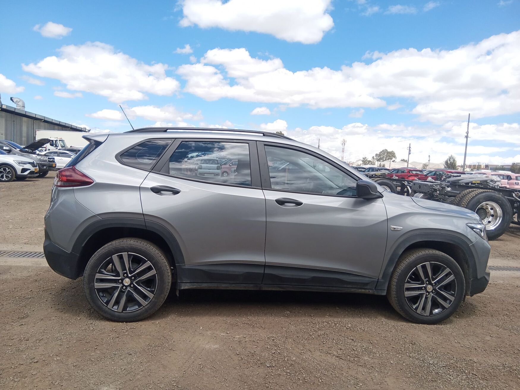 CHEVROLET TRACKER 2025
