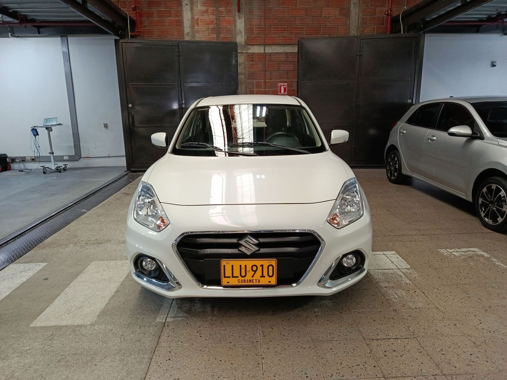 SUZUKI SWIFT 2023