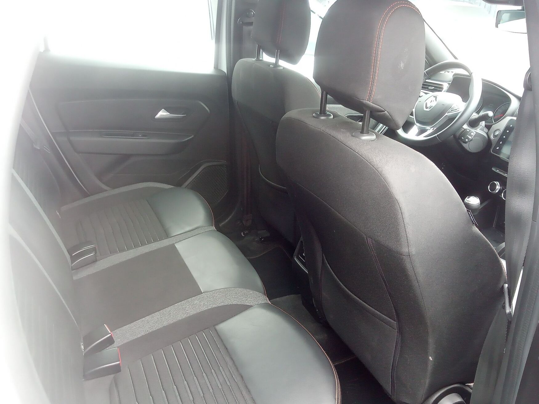 RENAULT DUSTER 2025