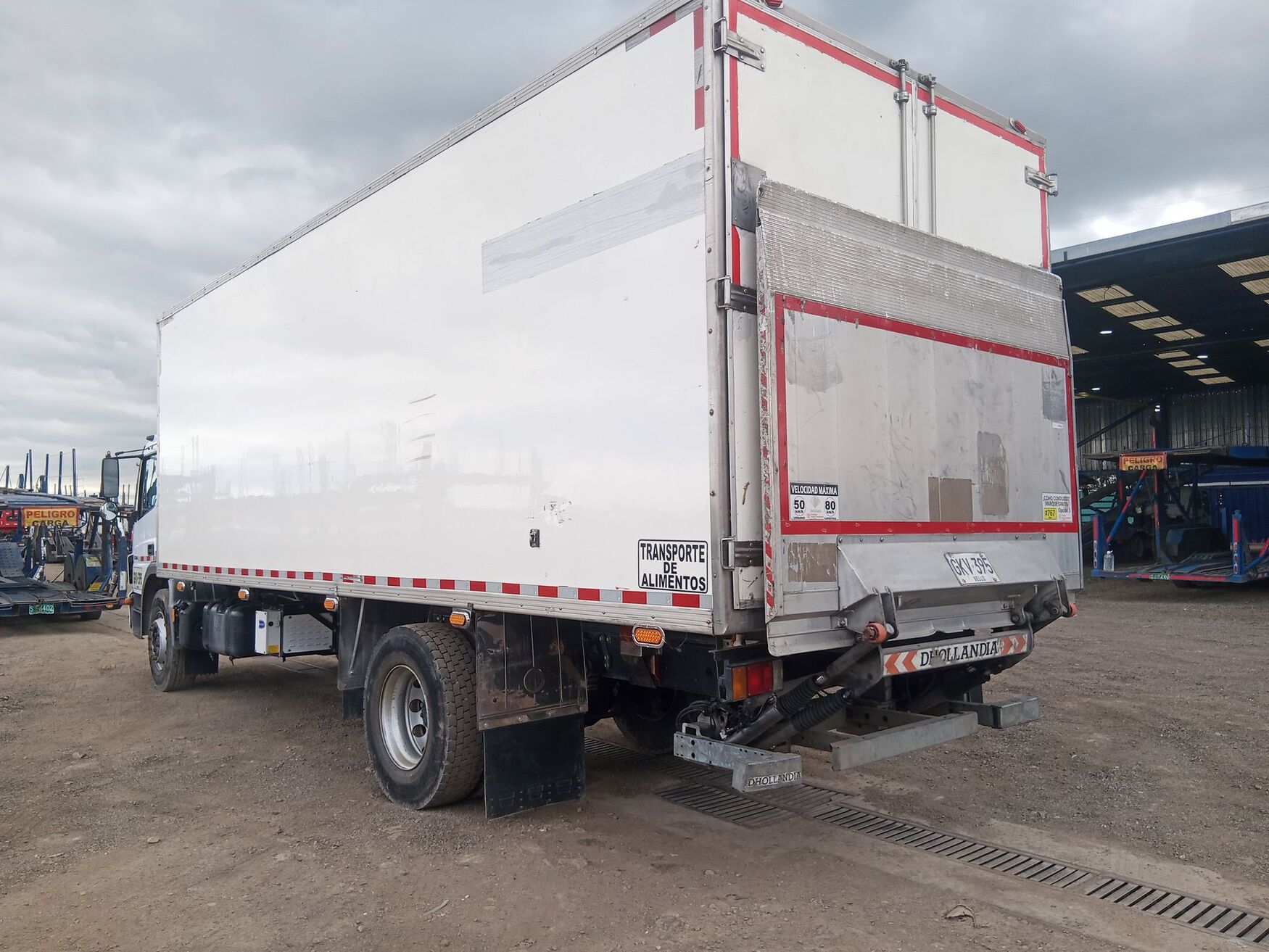 MERCEDES-BENZ ATEGO 2020