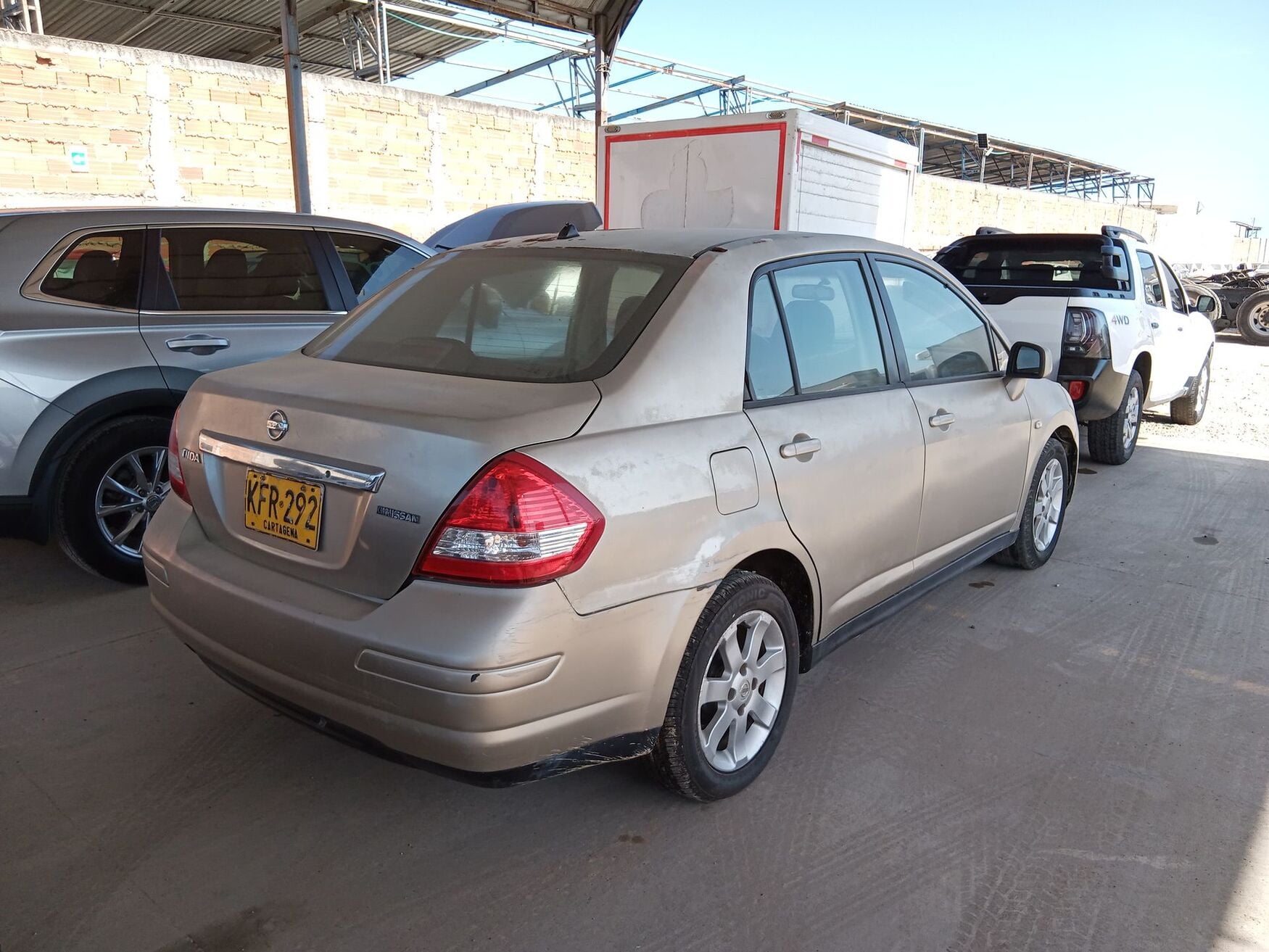 NISSAN TIIDA 2010