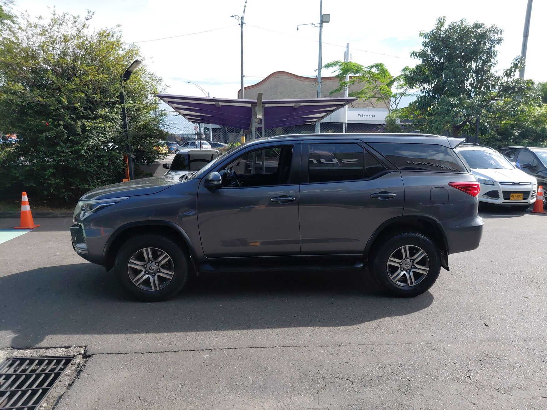 TOYOTA FORTUNER 2022