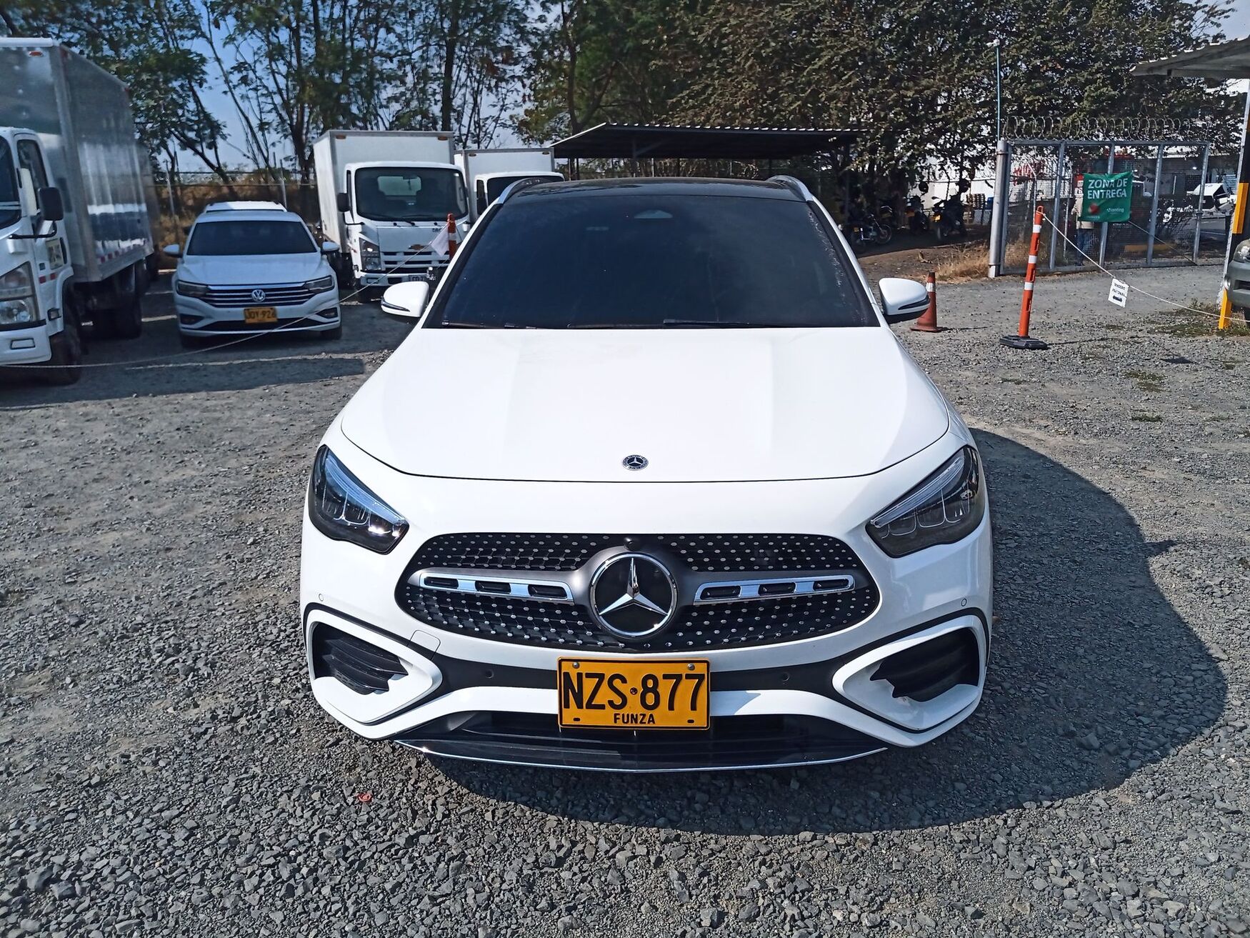 MERCEDES-BENZ GLA250 2025