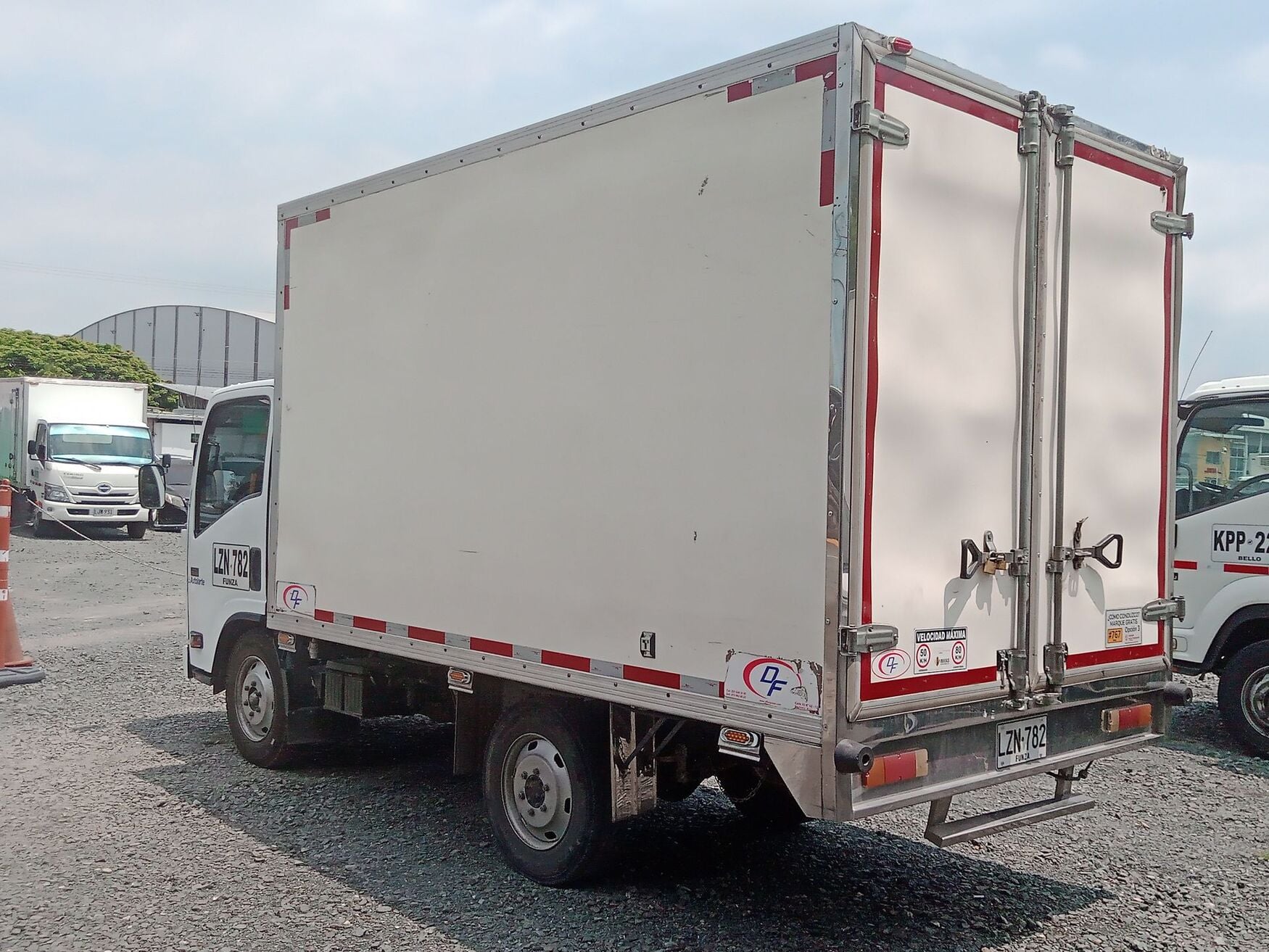 CHEVROLET NHR 2023