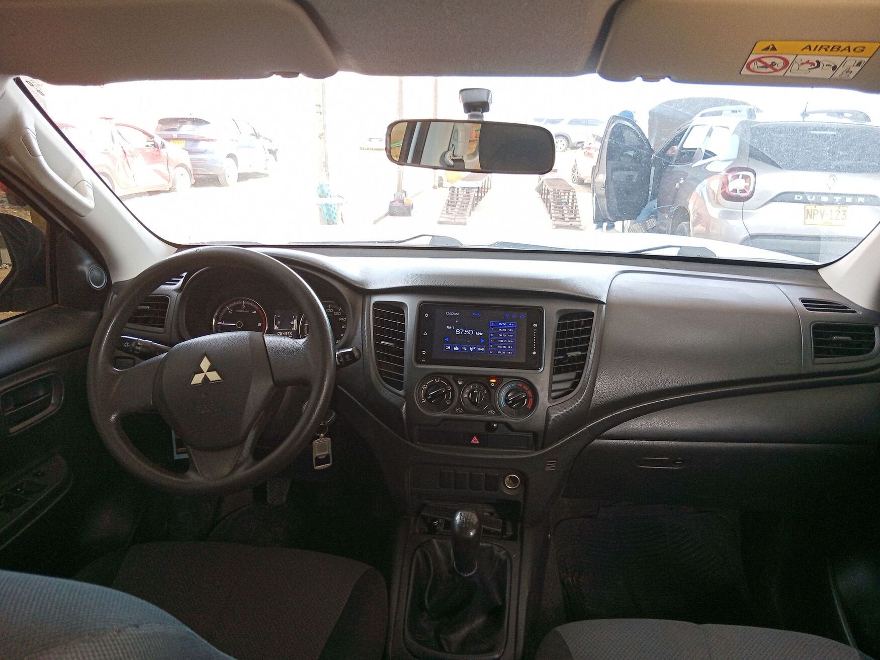 MITSUBISHI L200 2023