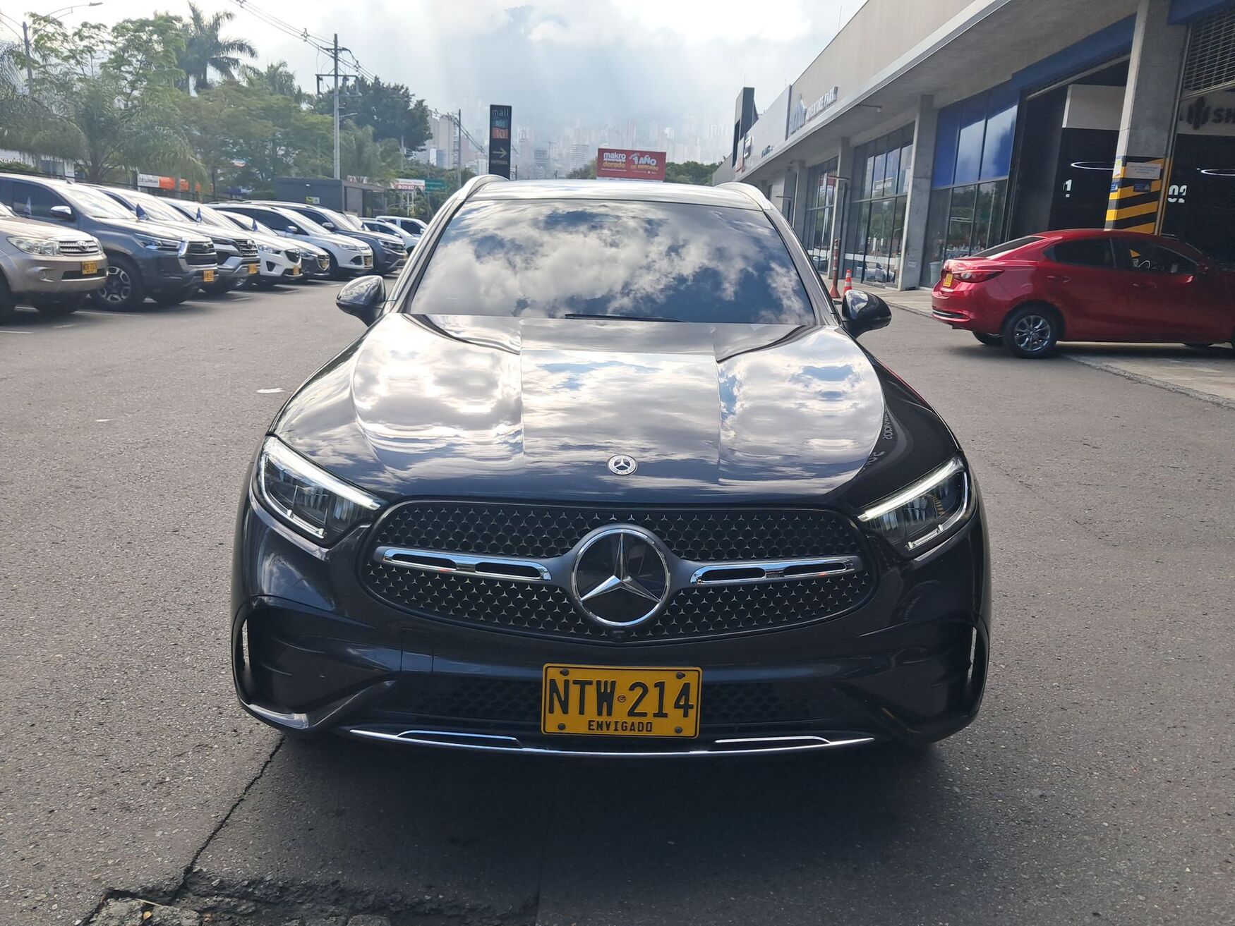 MERCEDES-BENZ GLC300 2025