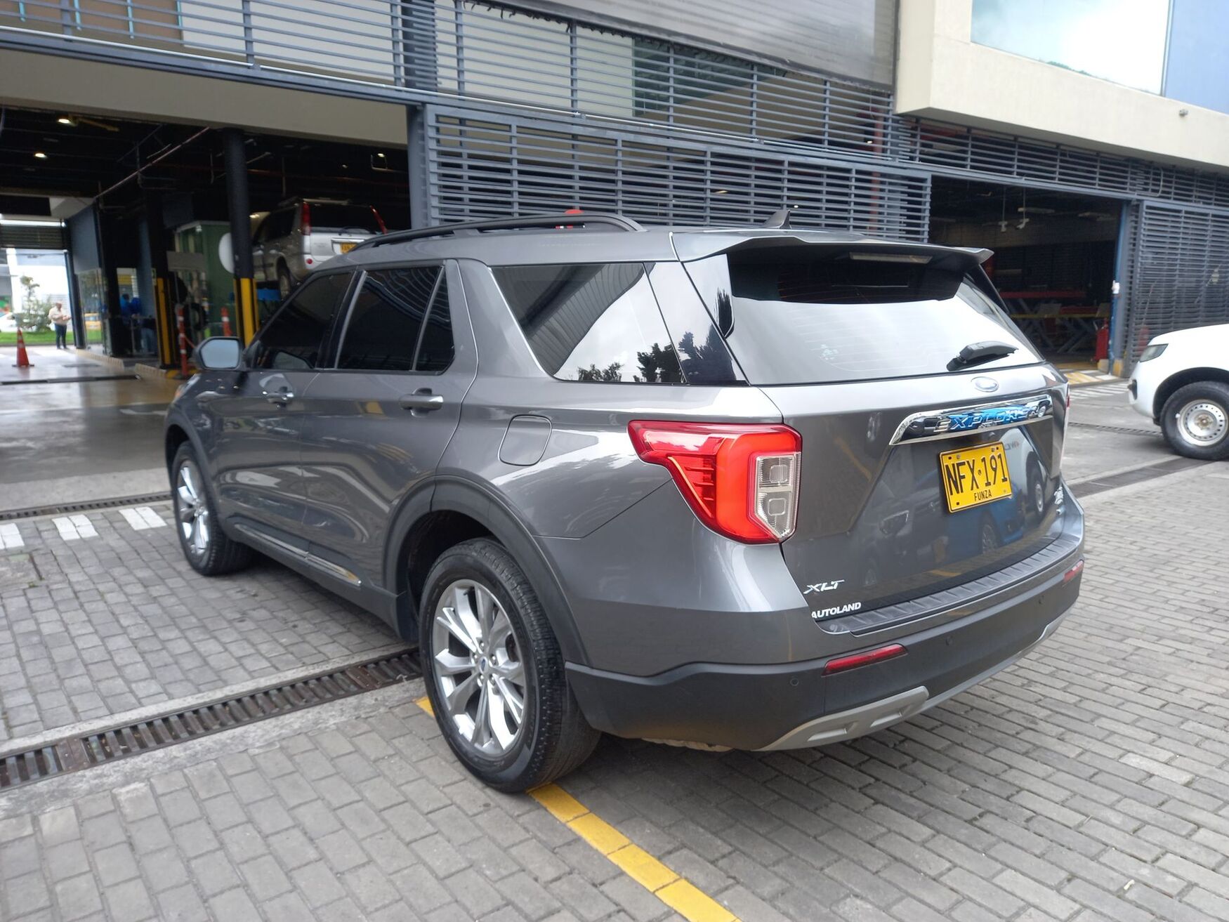 FORD EXPLORER 2023