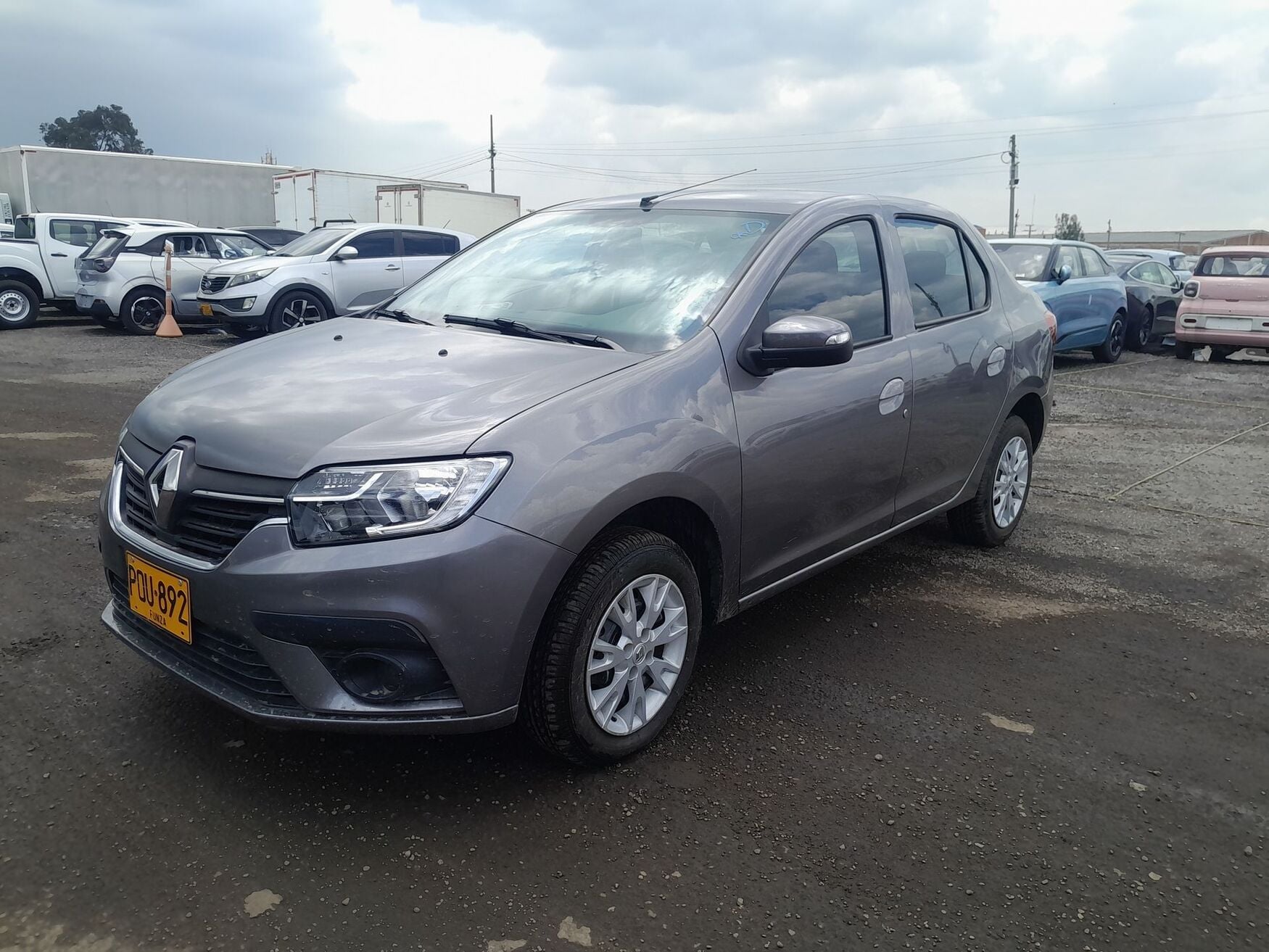 RENAULT LOGAN 2026
