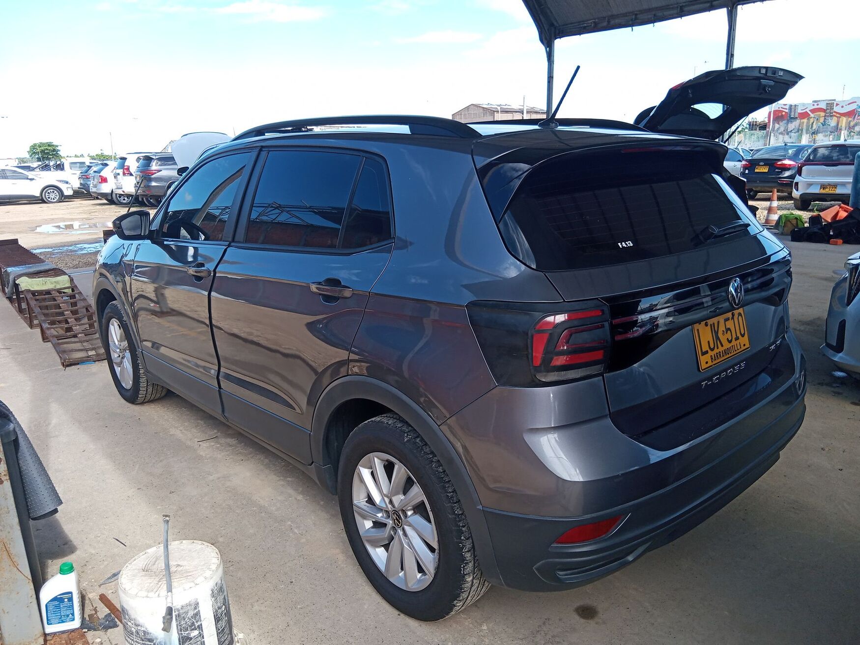 VOLKSWAGEN T-CROSS 2023